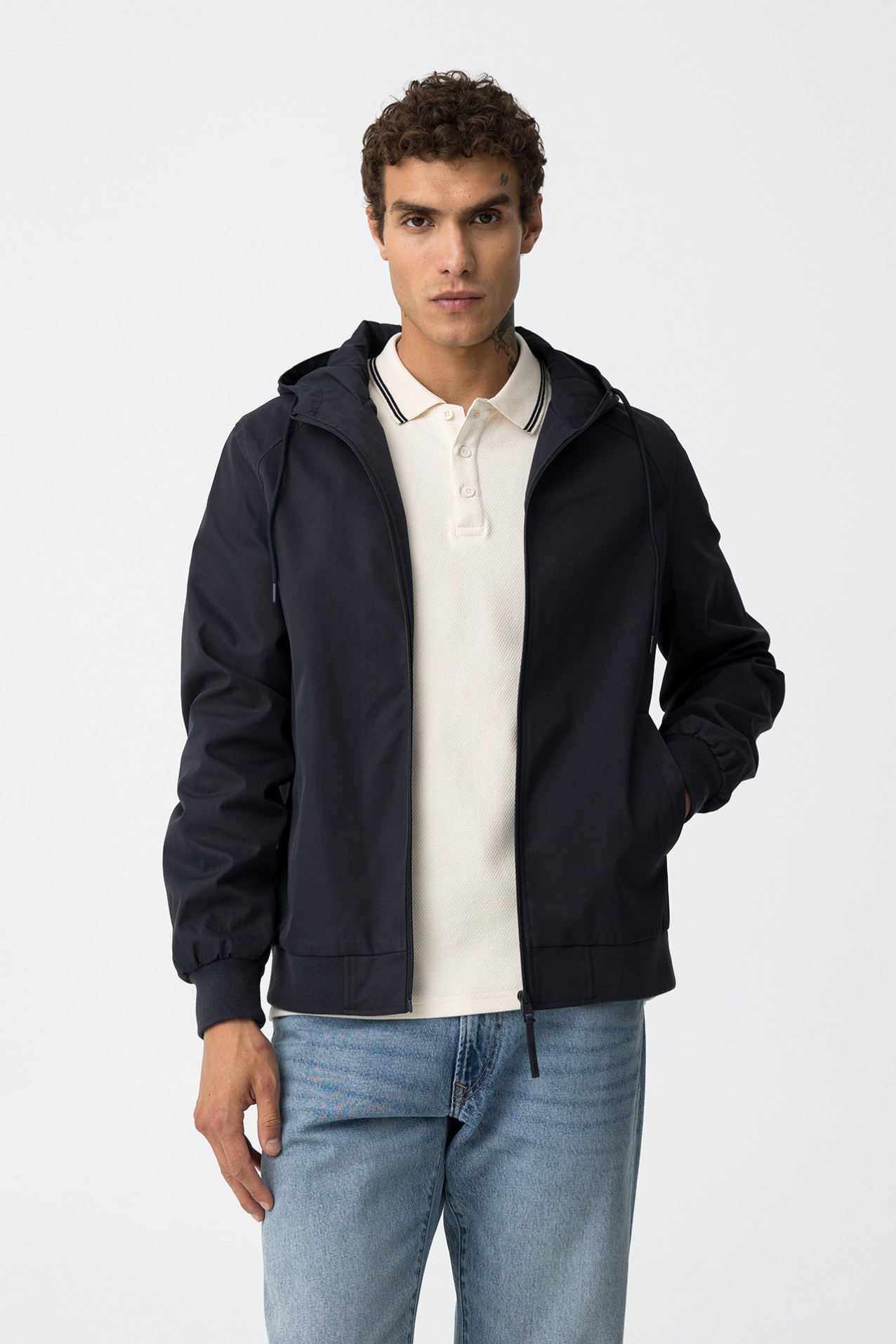 Casaco Regular com Capuz