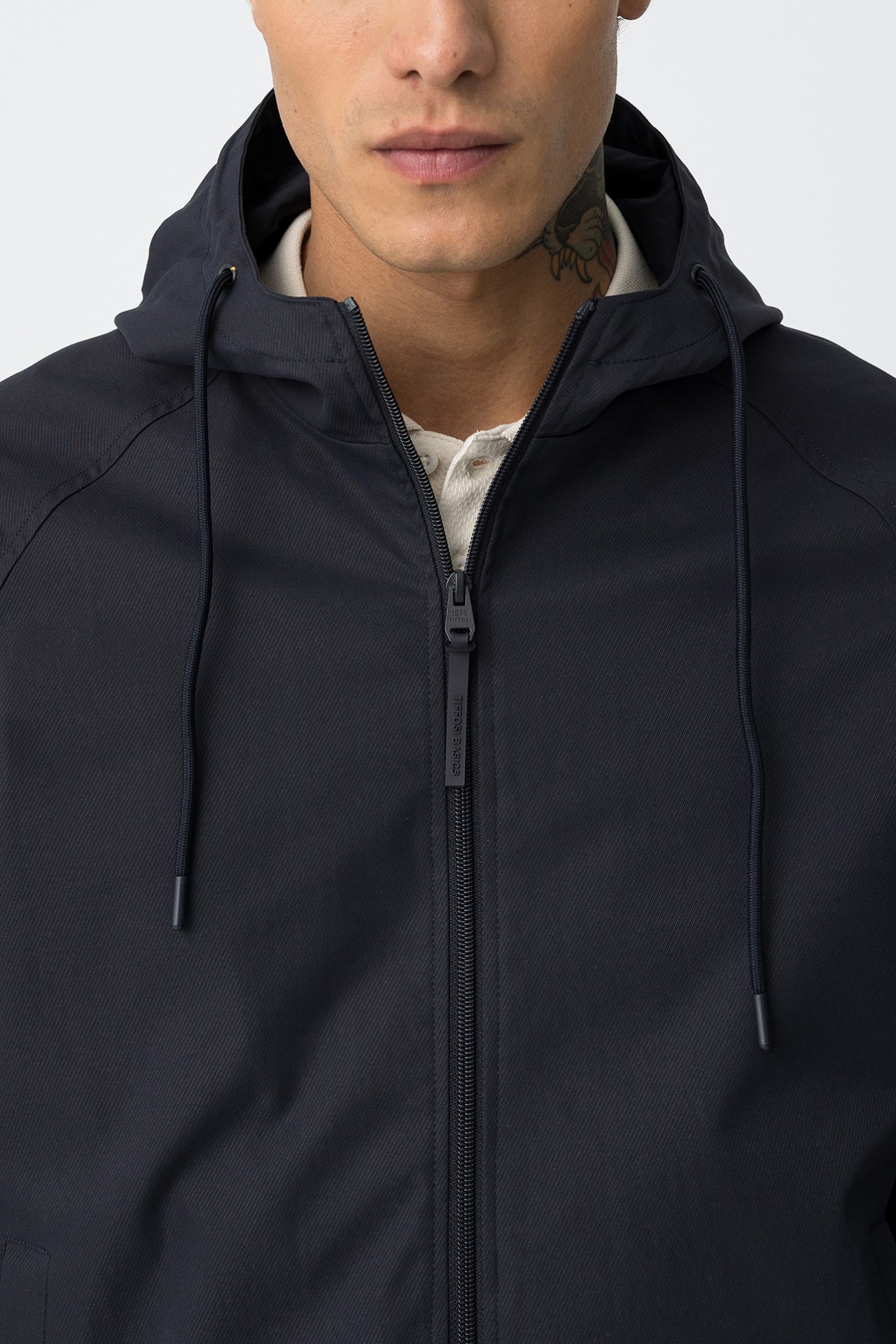 Casaco Regular com Capuz