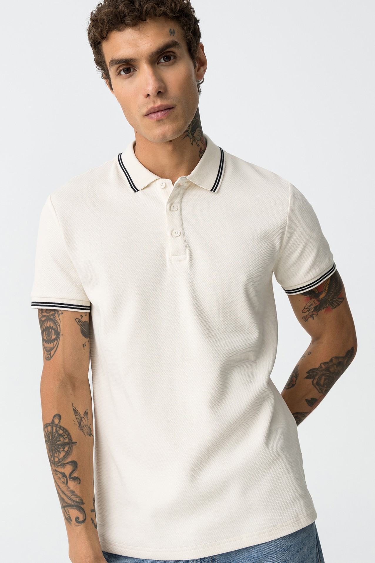 Polo com Contraste de Cor