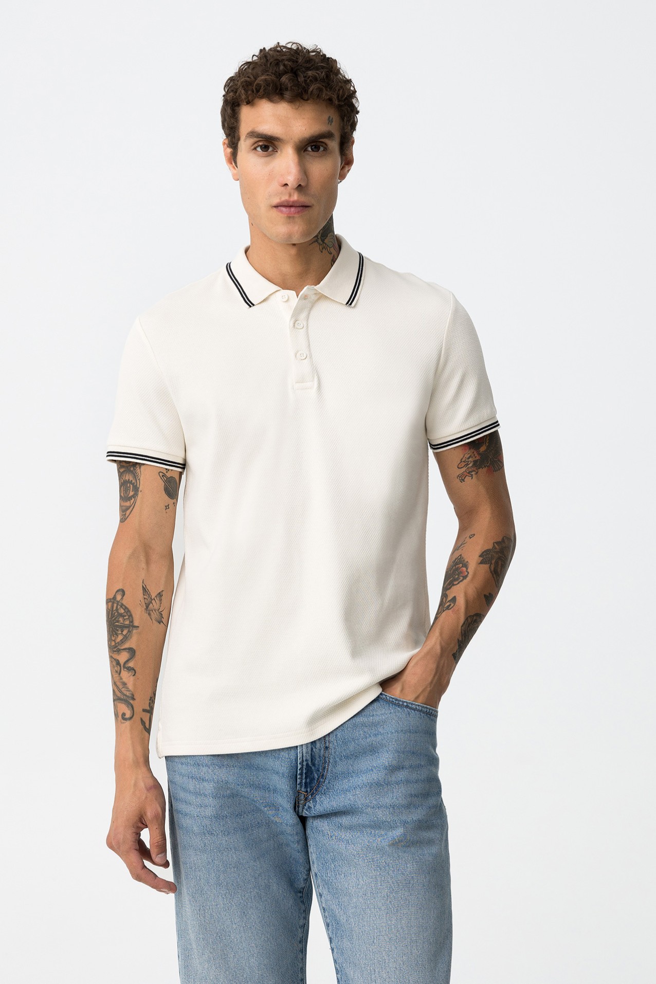 Polo com Contraste de Cor