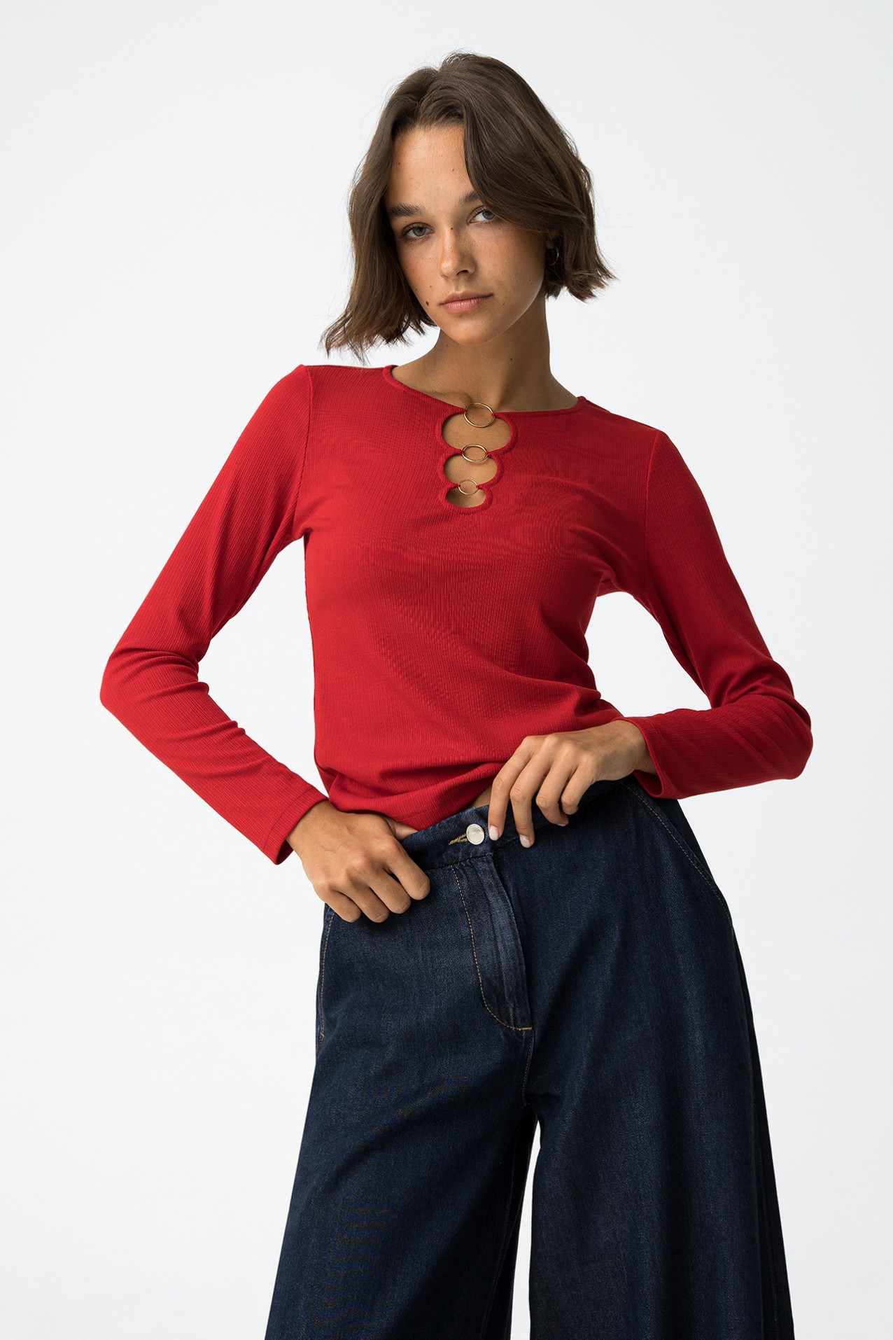 Ribbed T-Shirt with Metal Rings