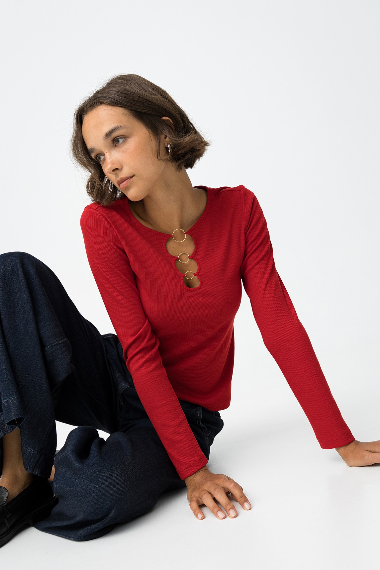 Ribbed T-Shirt with Metal Rings