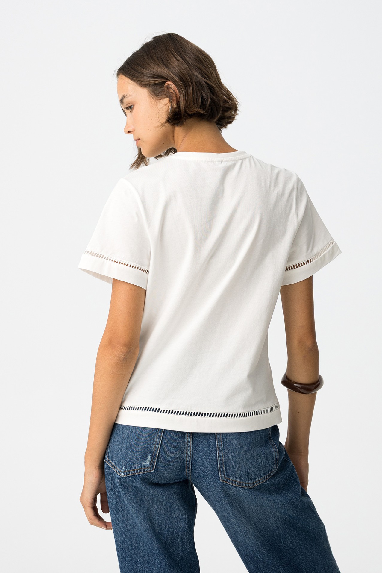 Camiseta con Relieve Aterciopelado