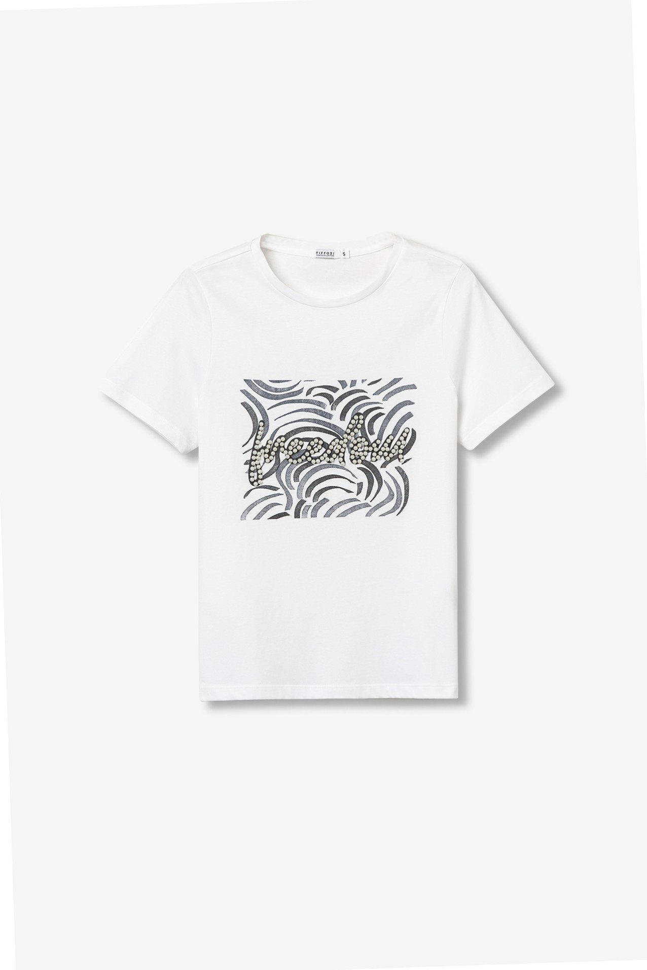 T-Shirt Estampada Com Aplicaes