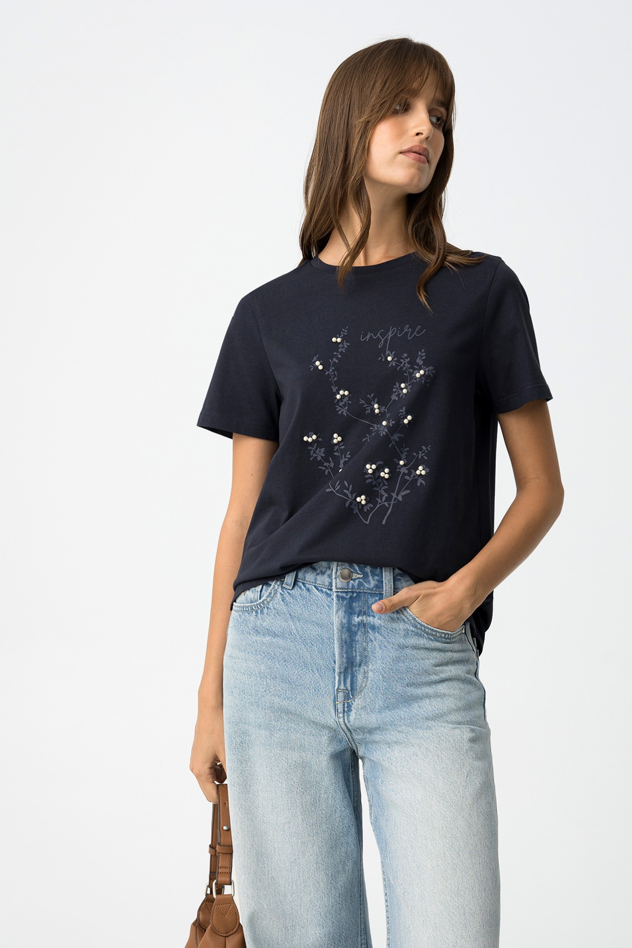 Camiseta con aplicaciones