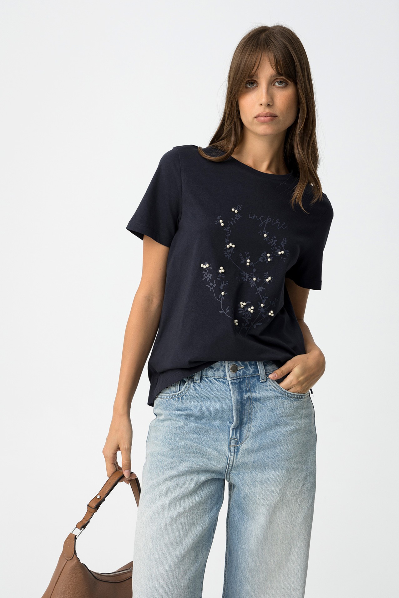 Camiseta con aplicaciones