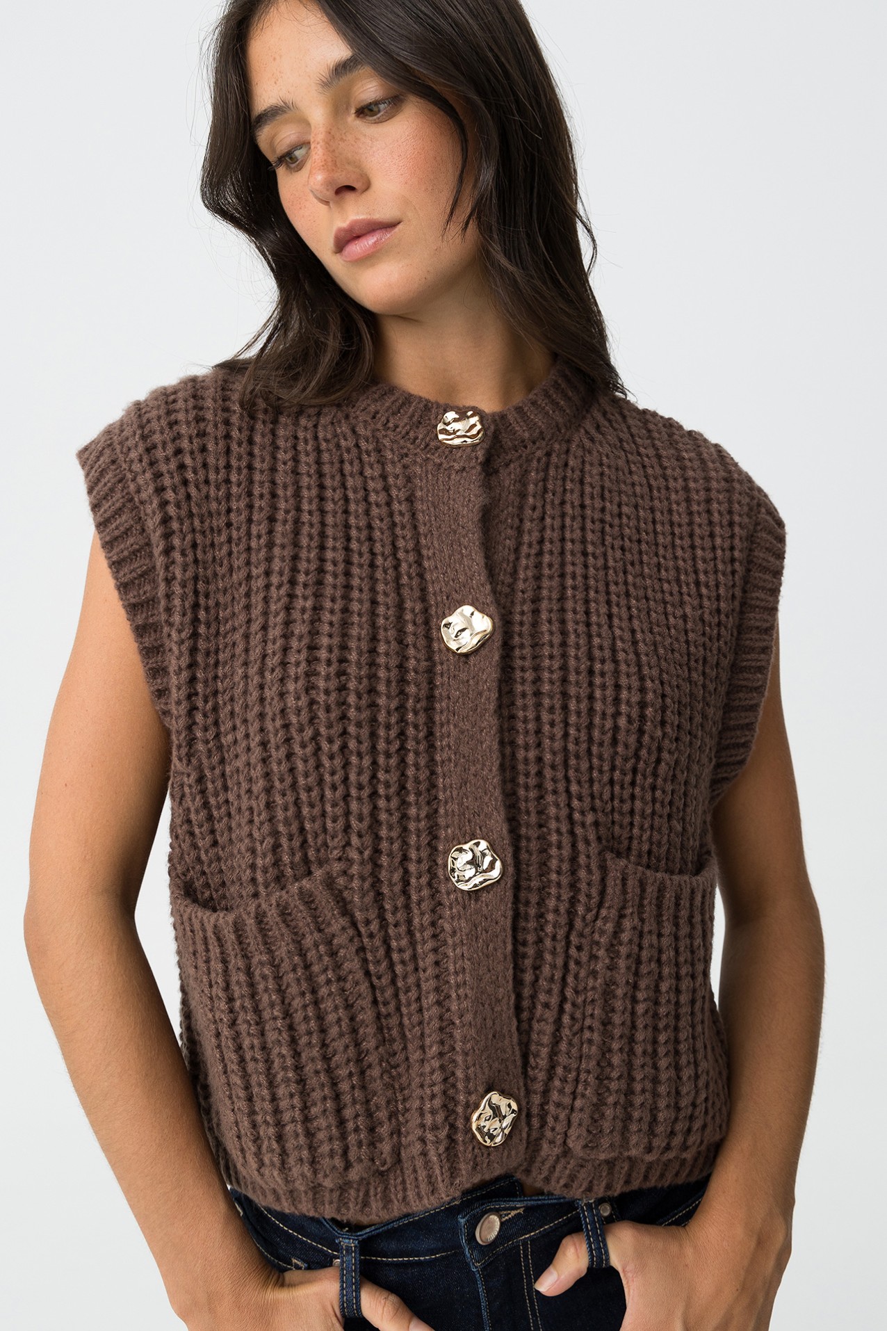 Cole Relaxed com Botes Metlicos