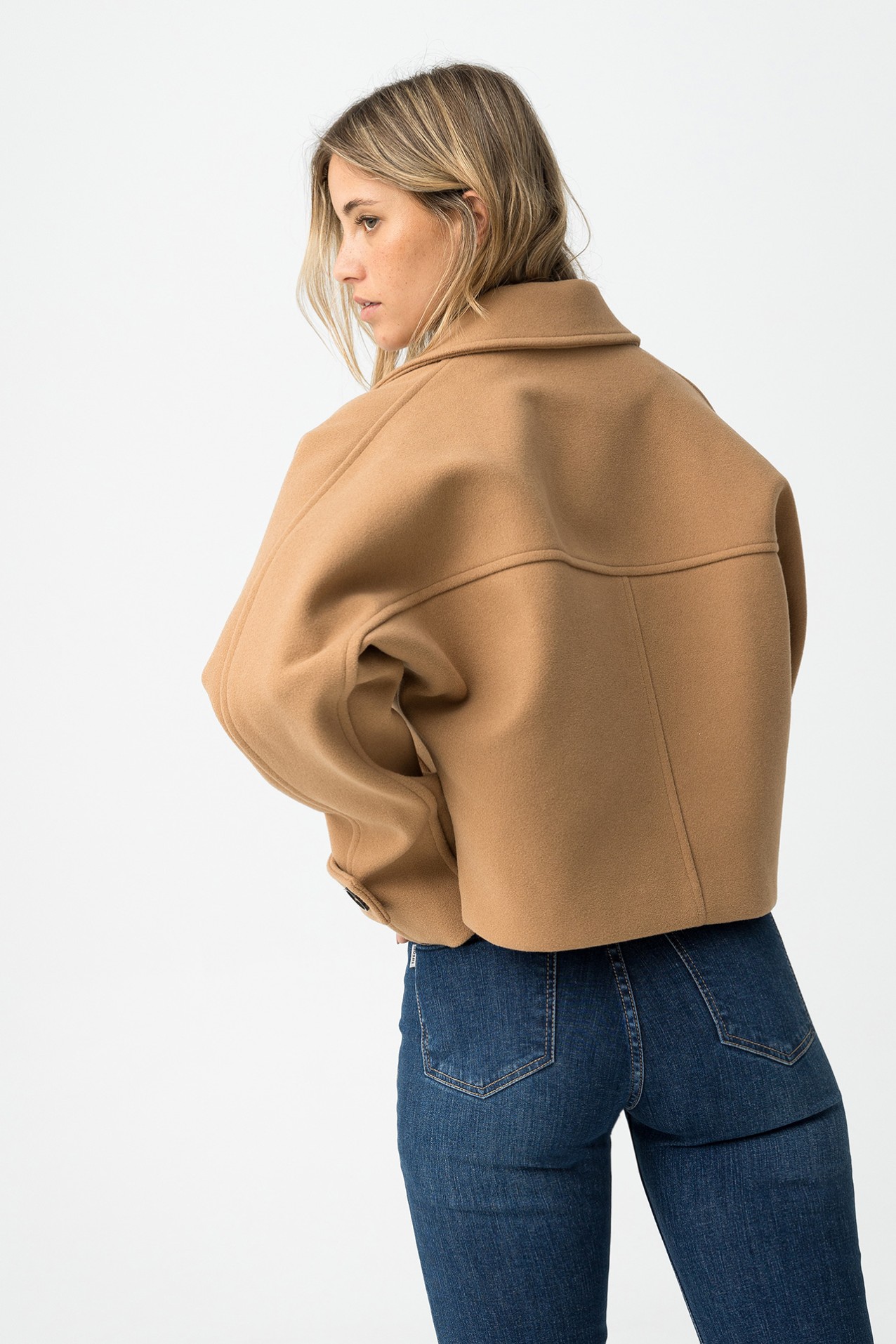 Casaco Curto Oversized