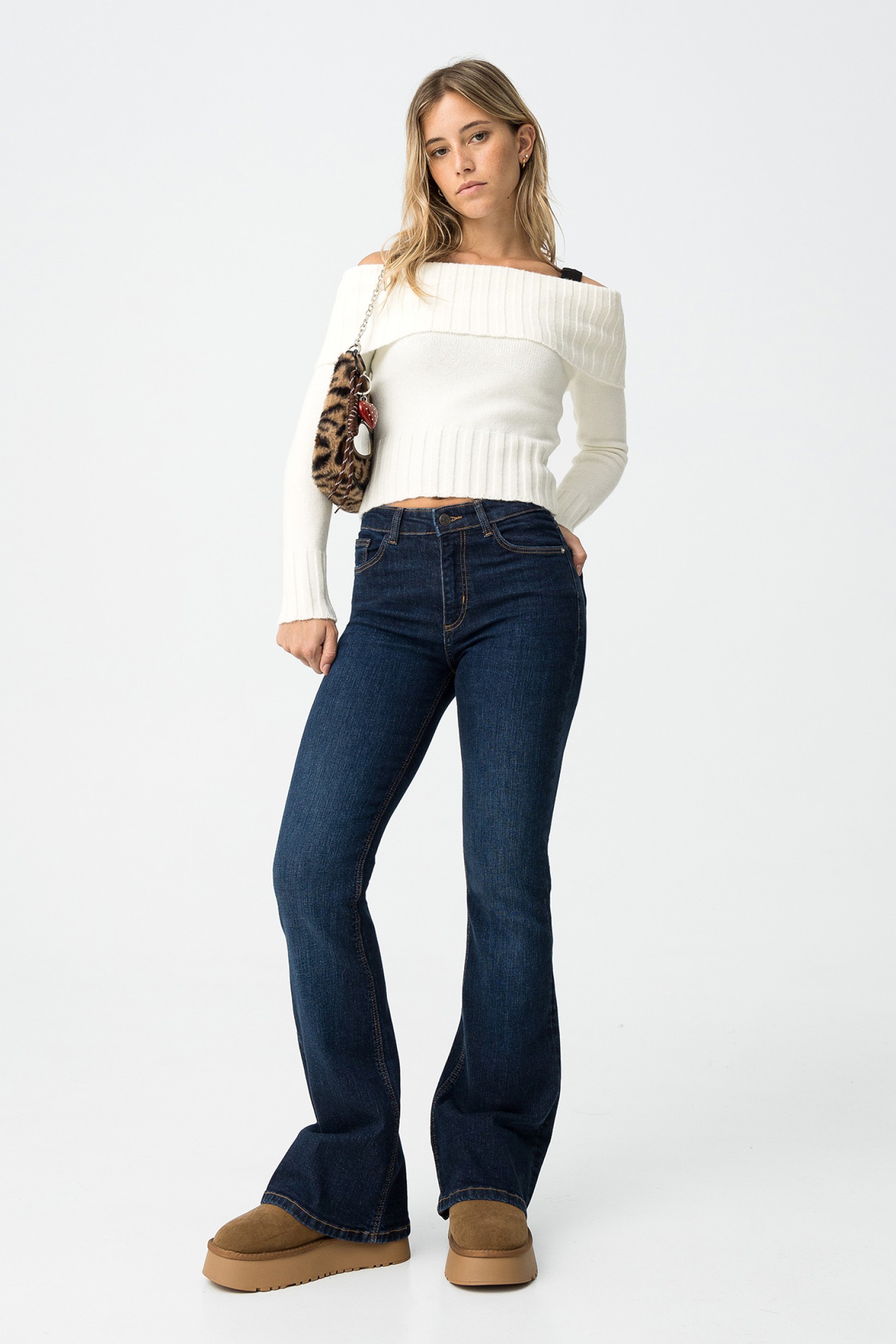Bella Flare Fit Jeans