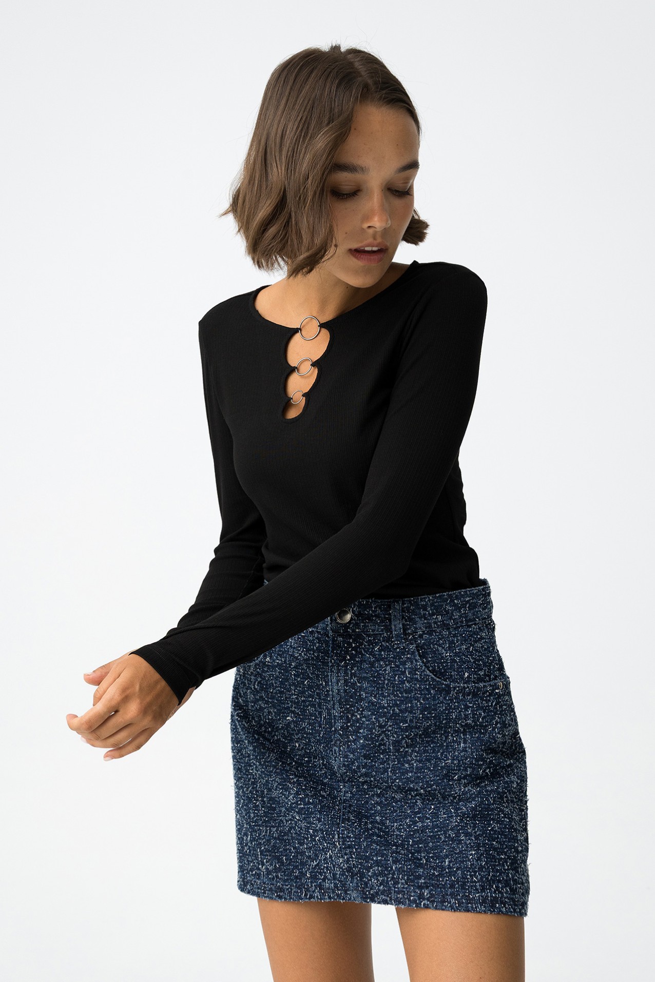 Ribbed T-Shirt with Metal Rings