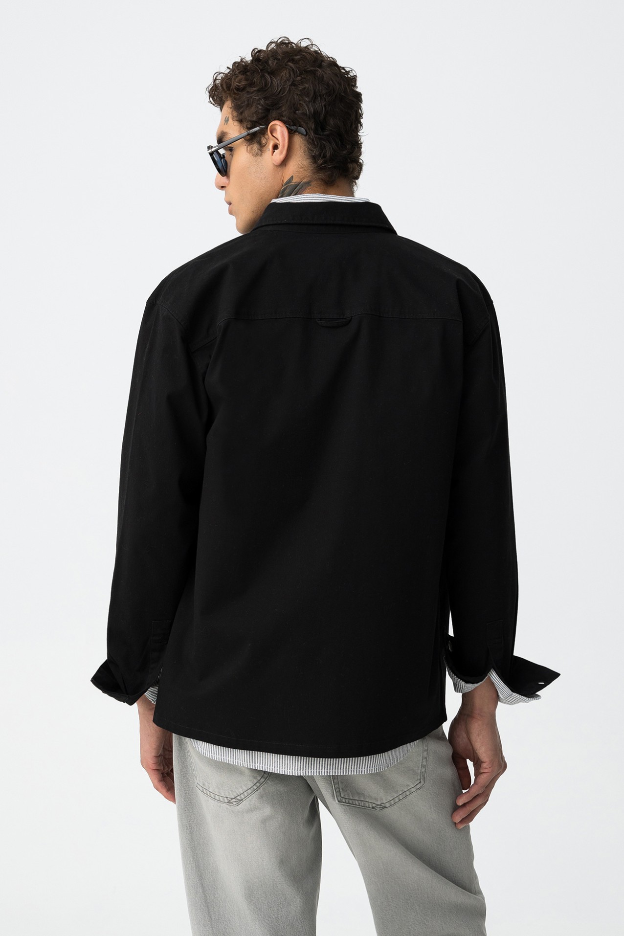 Camisa Relaxed com Botes Metlicos