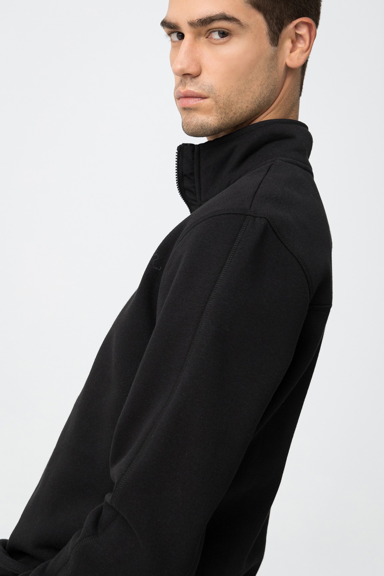 Combined Sweatshirt With Zipper