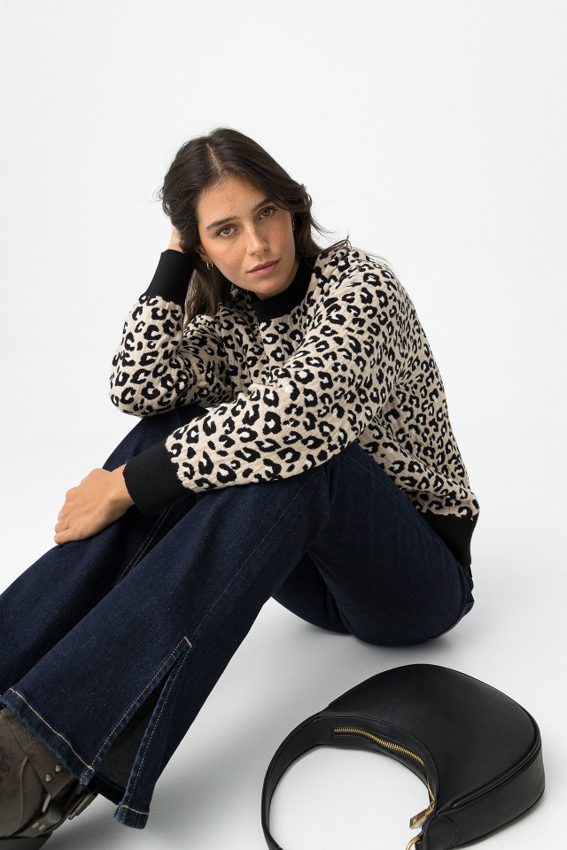 Relaxed Animal Jacquard Shirt