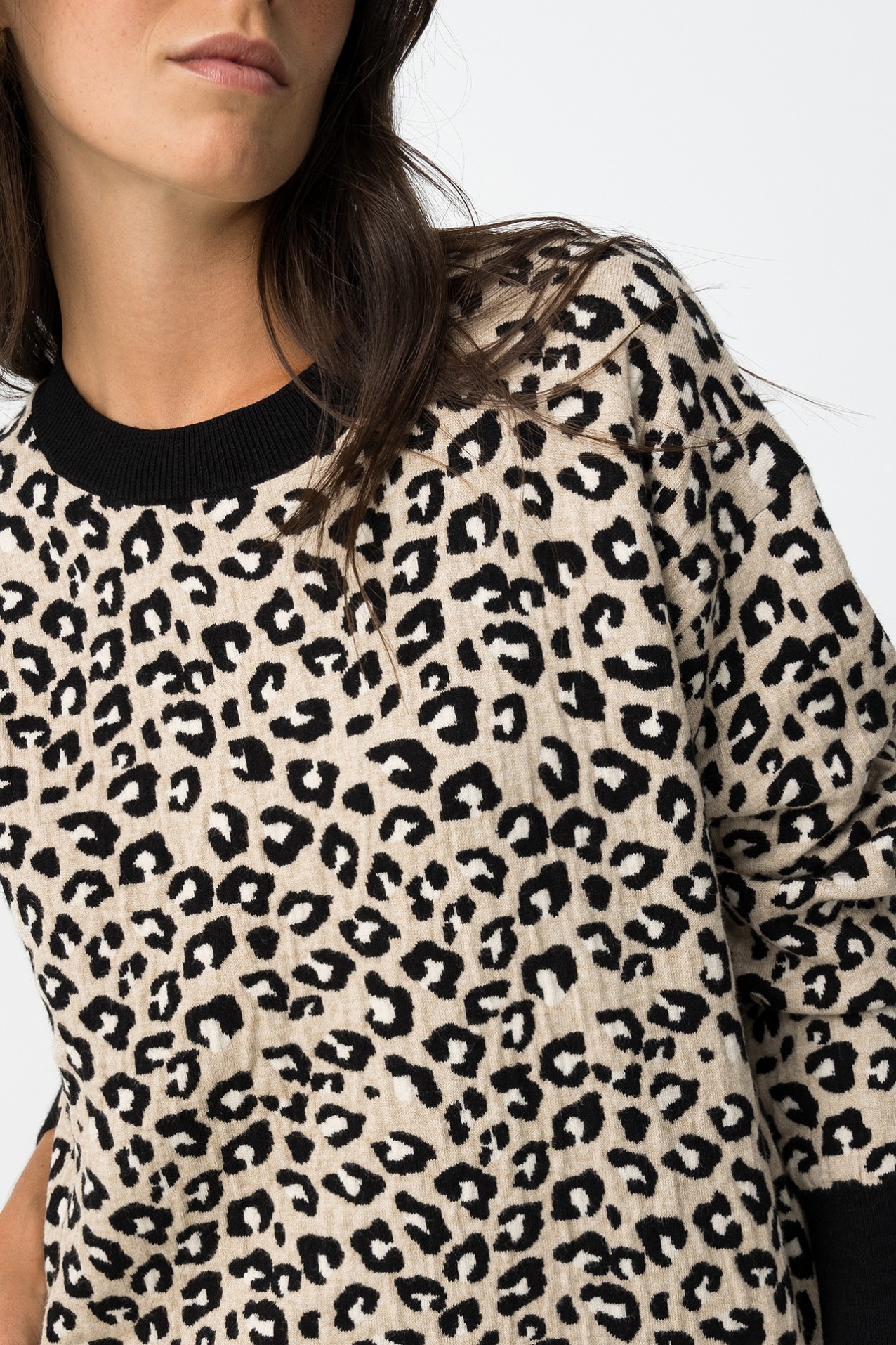Relaxed Animal Jacquard Shirt