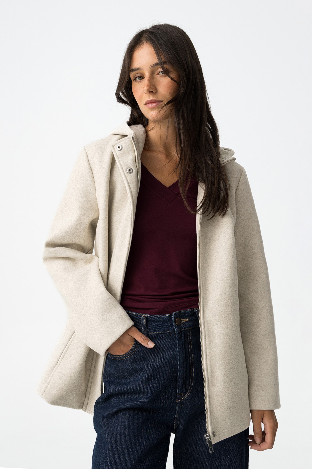 Casaco Curto com Capuz