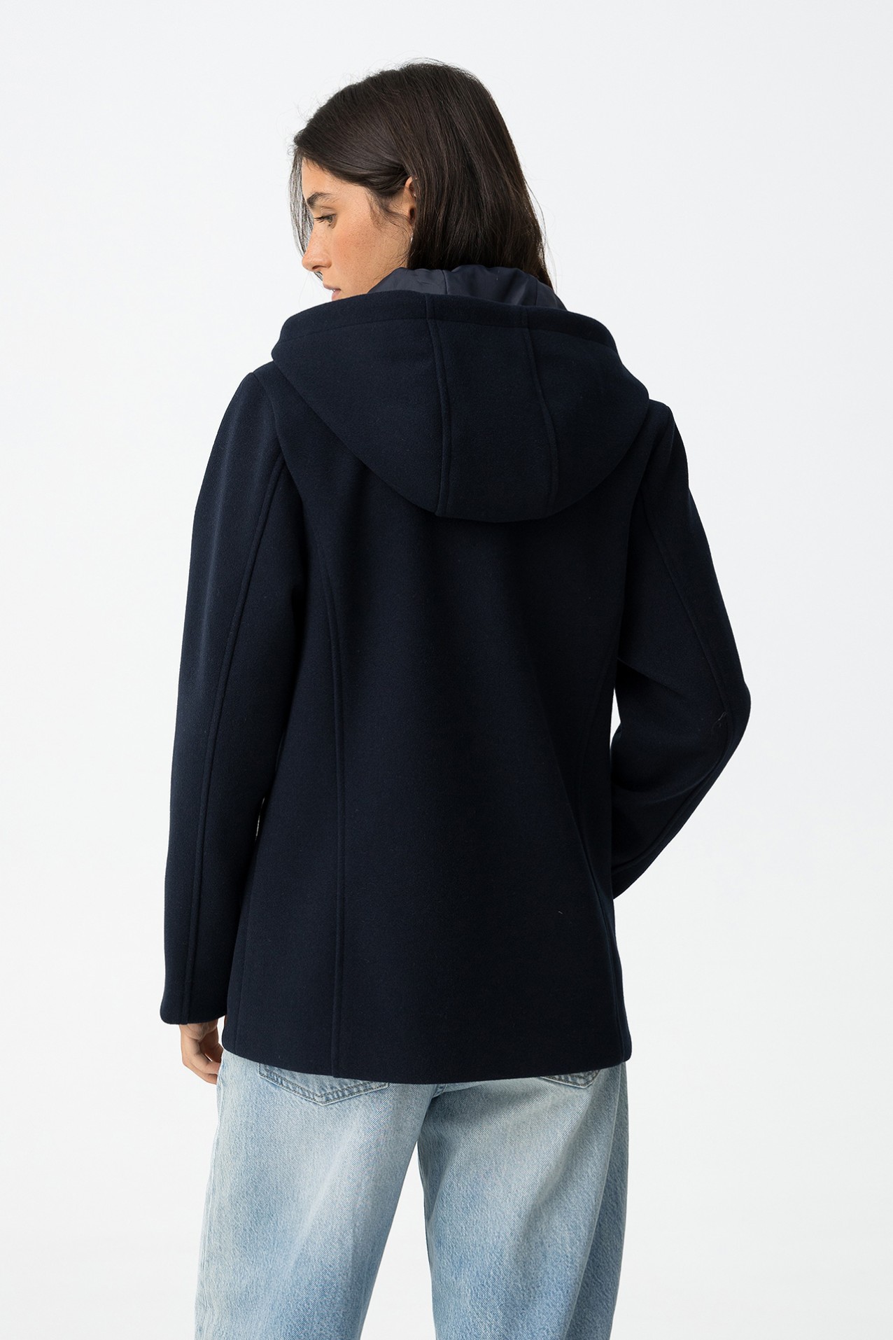 Casaco Curto com Capuz