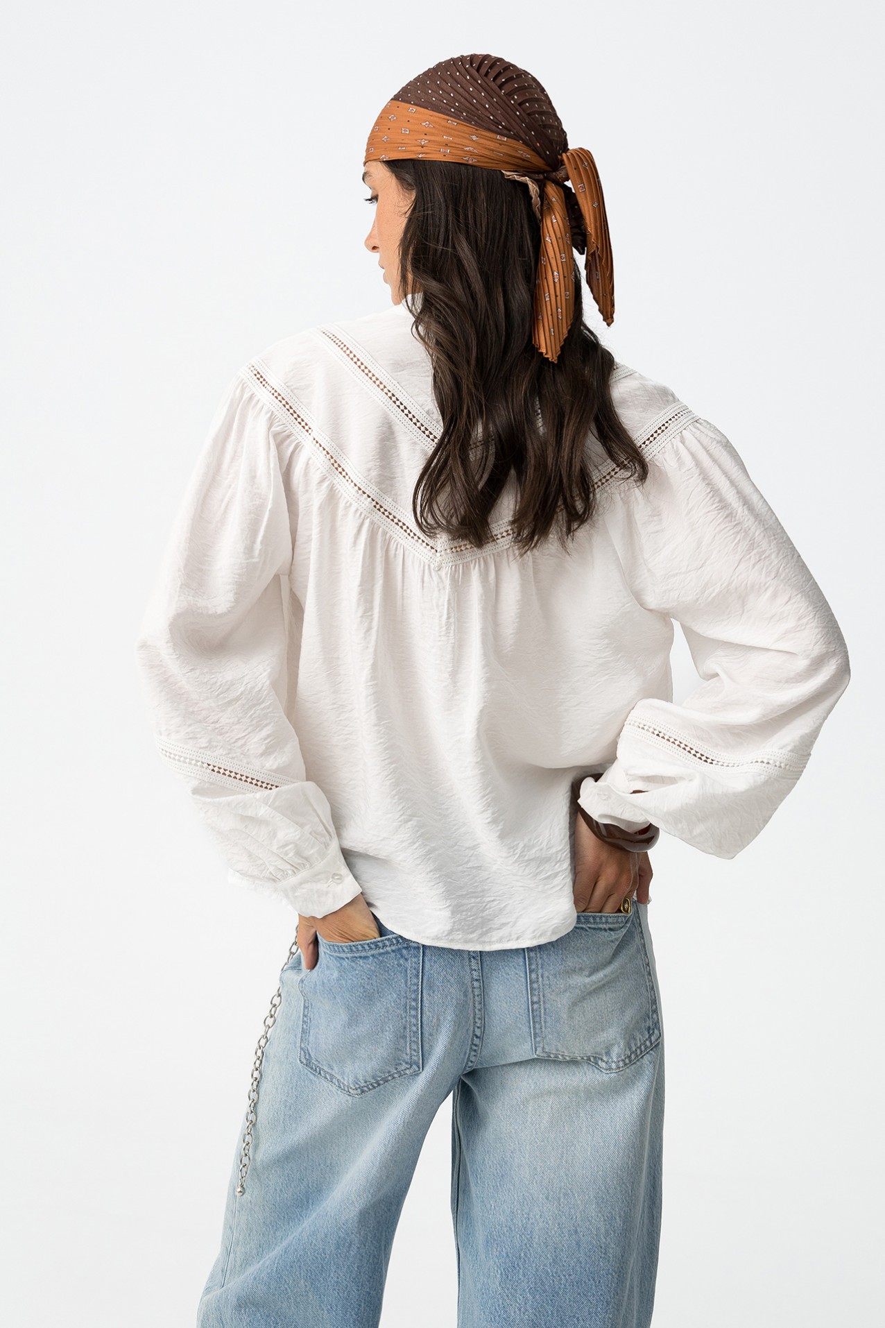 Camisa Texturizada con Encaje