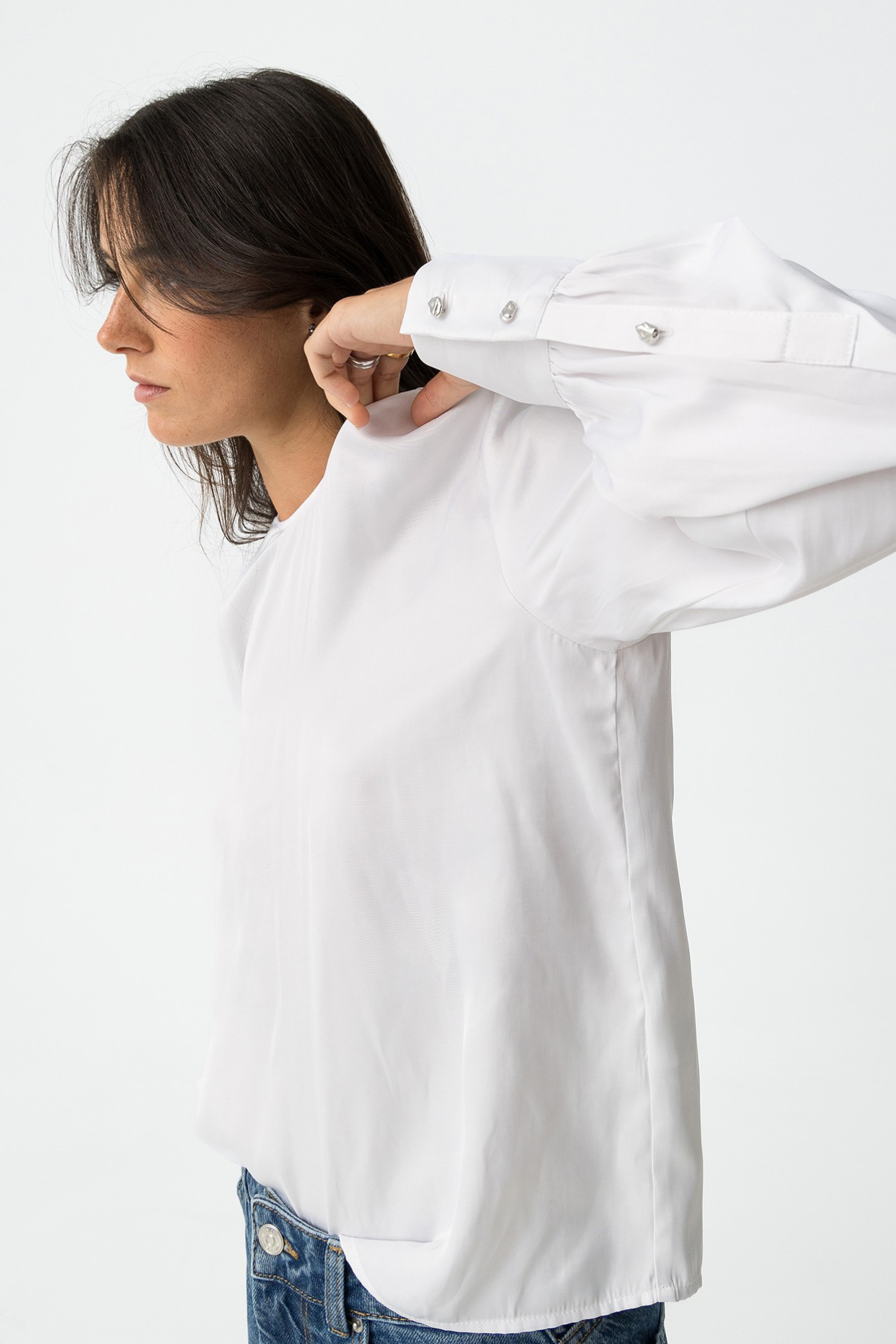 Blusa Satinada con Lazo