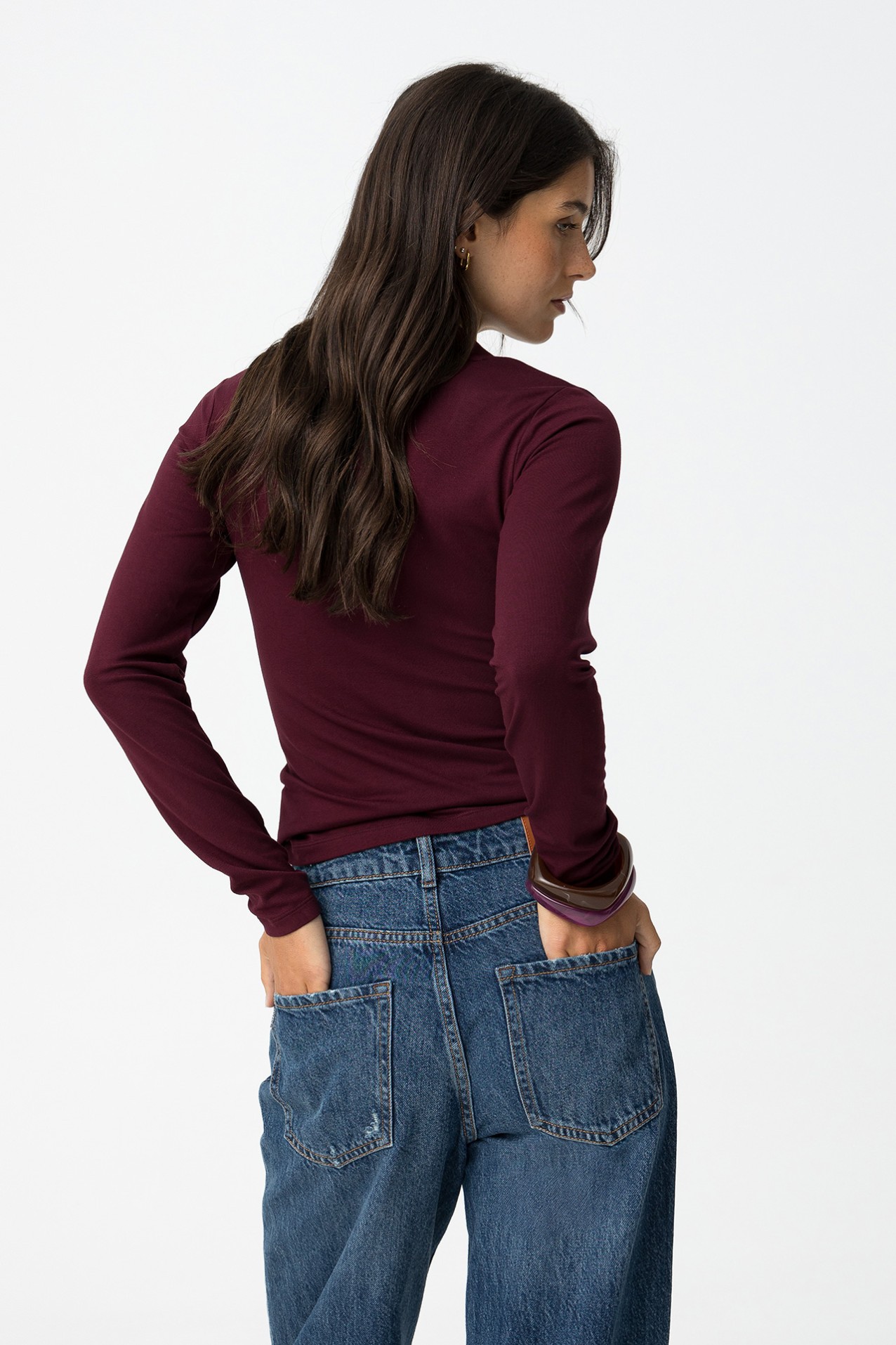 Super Slim Fit V-Neck T-Shirt