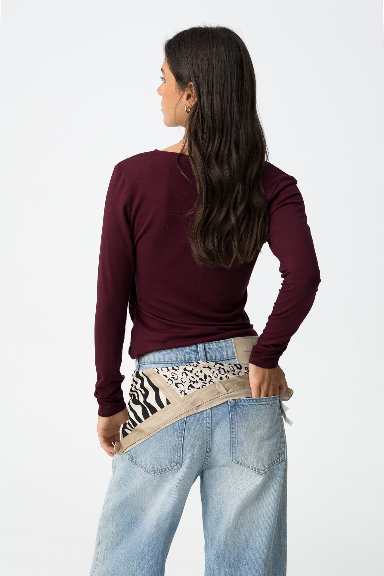 T-shirt Slim com Drapeado Frontal