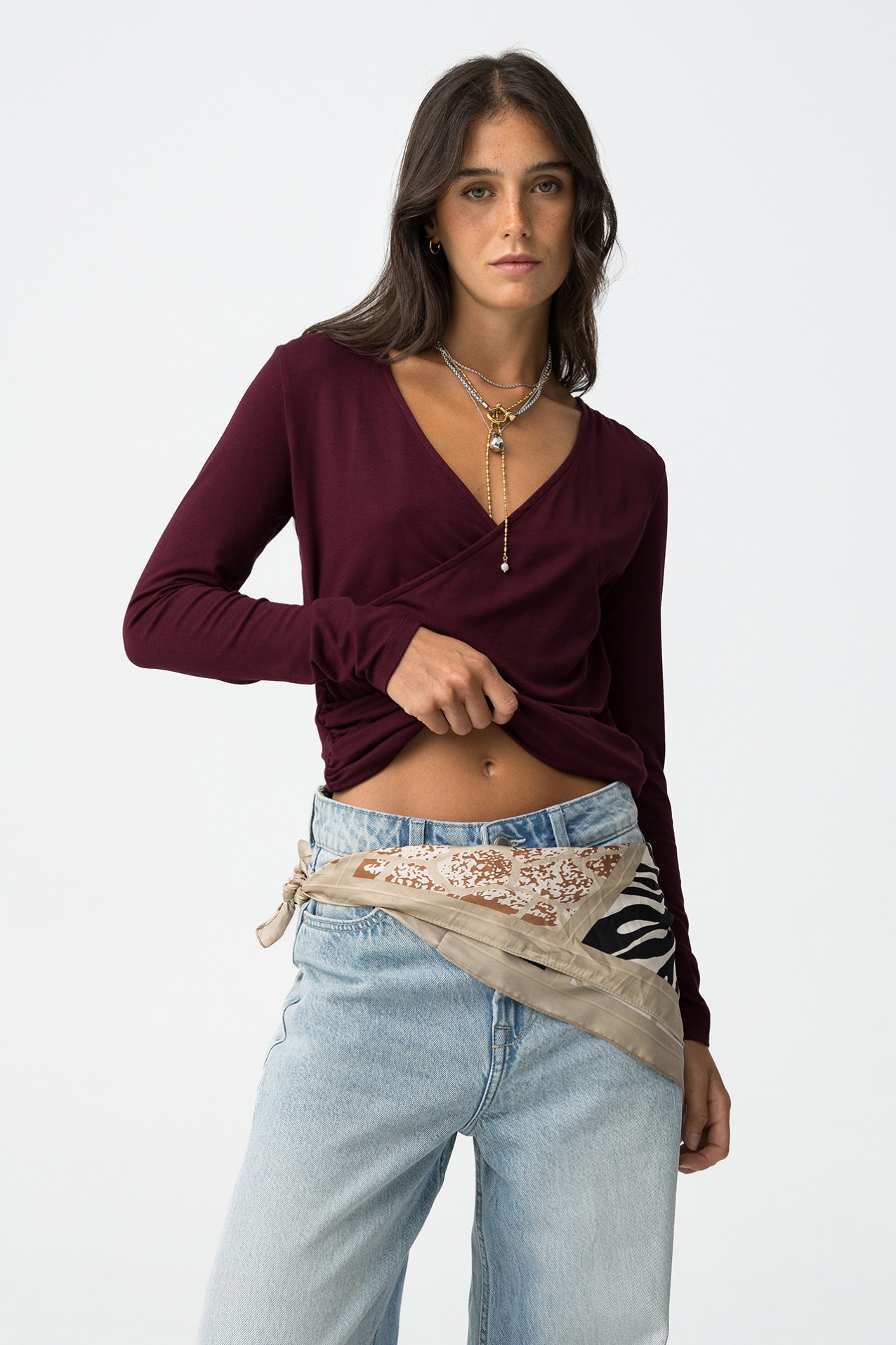 T-shirt Slim com Drapeado Frontal