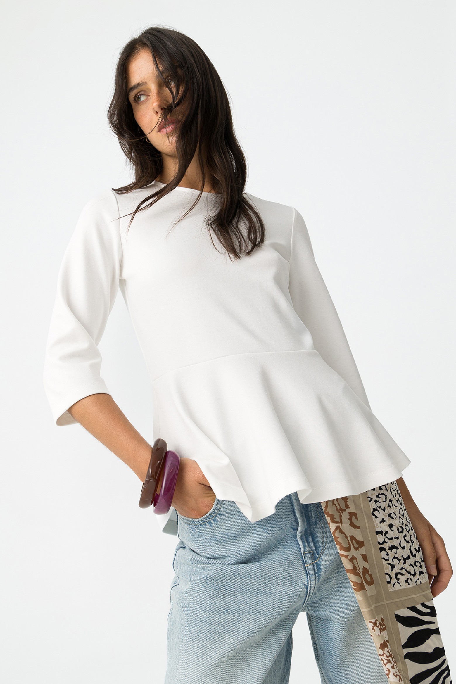 Slim T-shirt with Ruffled Hem