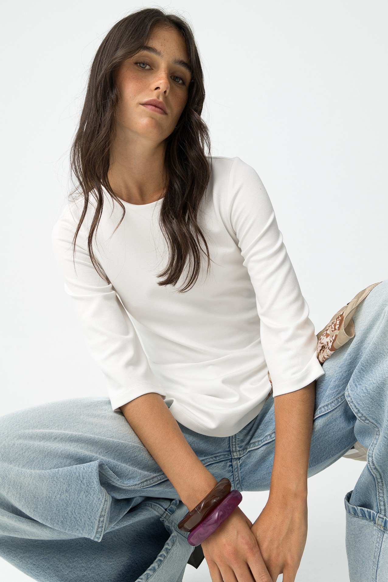 Slim T-shirt with Ruffled Hem