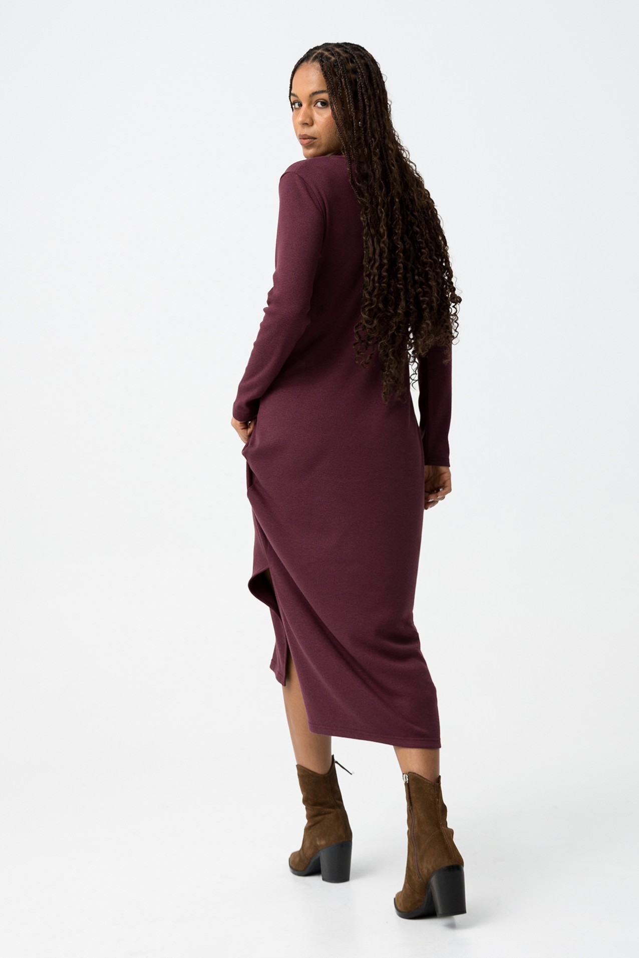 Vestido midi tono vino