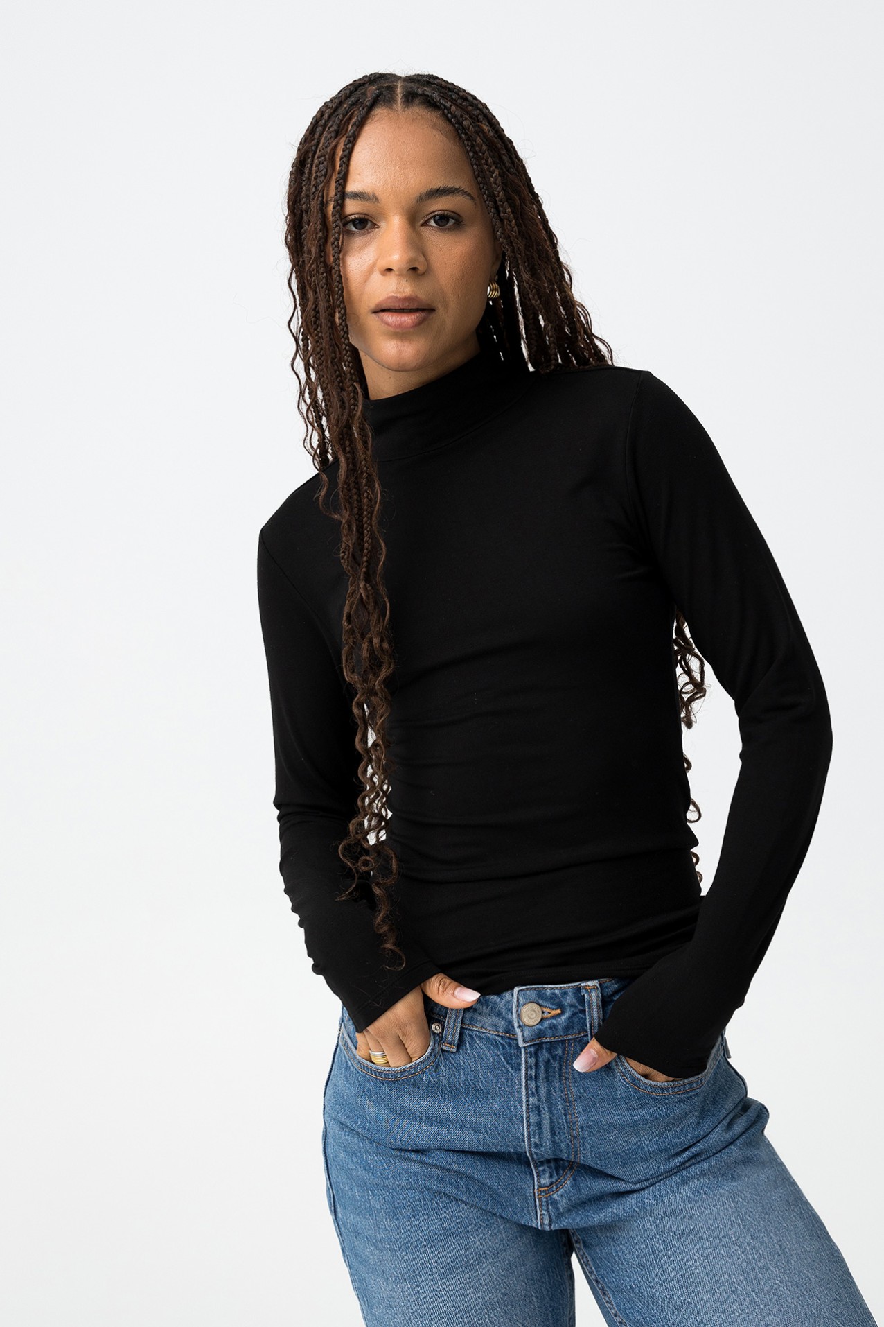 Camiseta negra ajustada