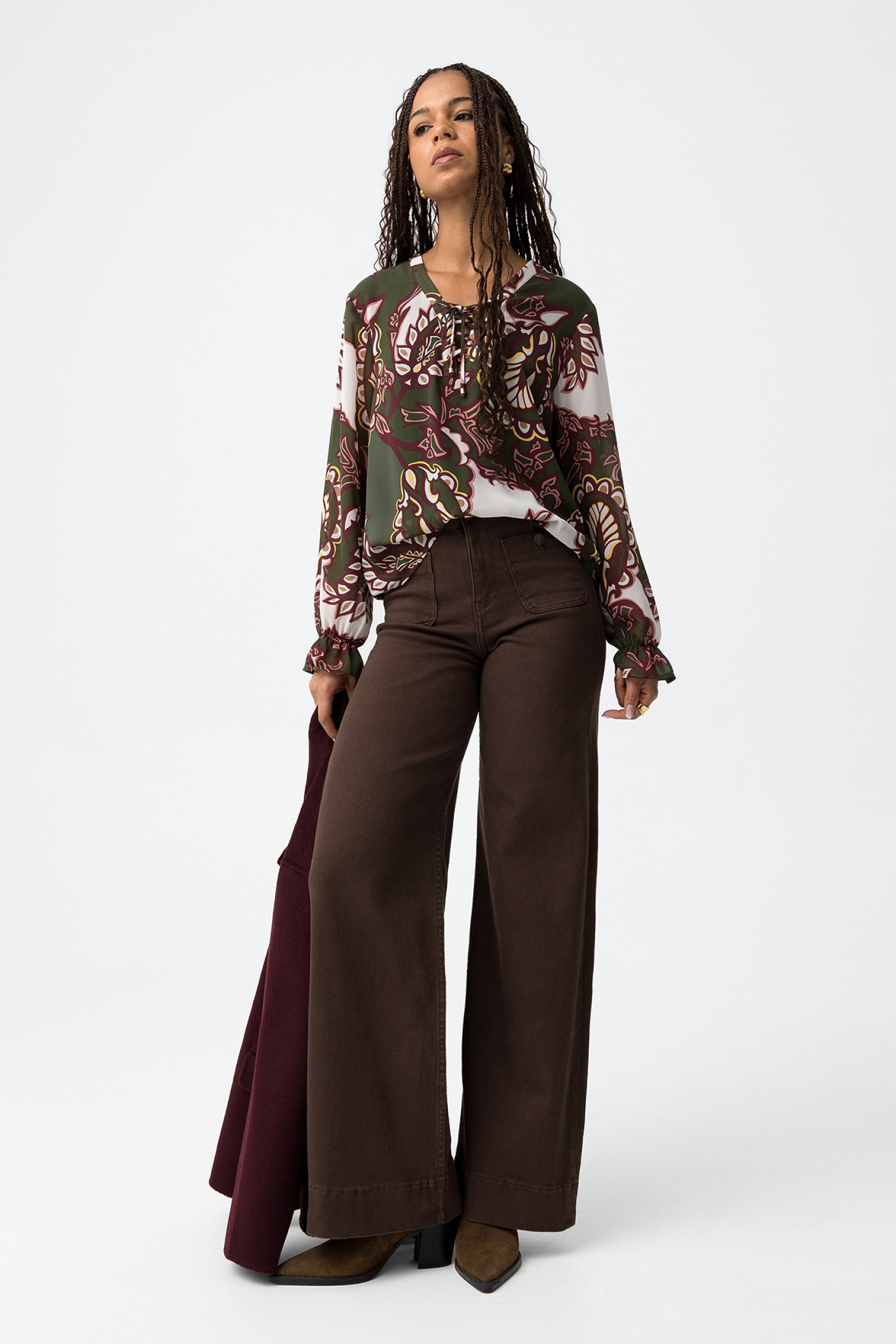 Sarah Straight Jeans