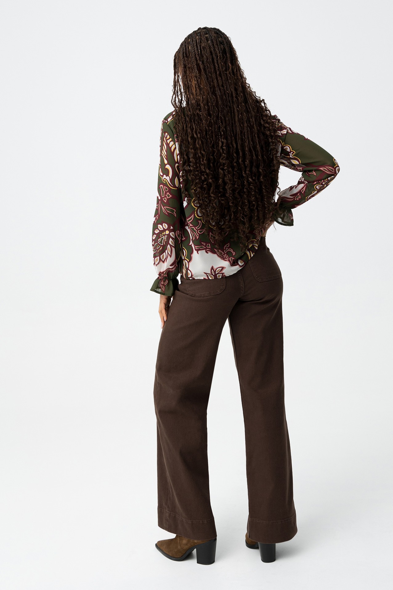 Sarah Straight Jeans