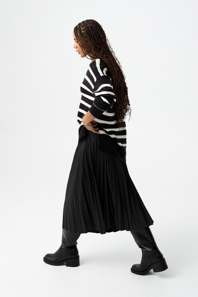 Pleated Midi Skirt