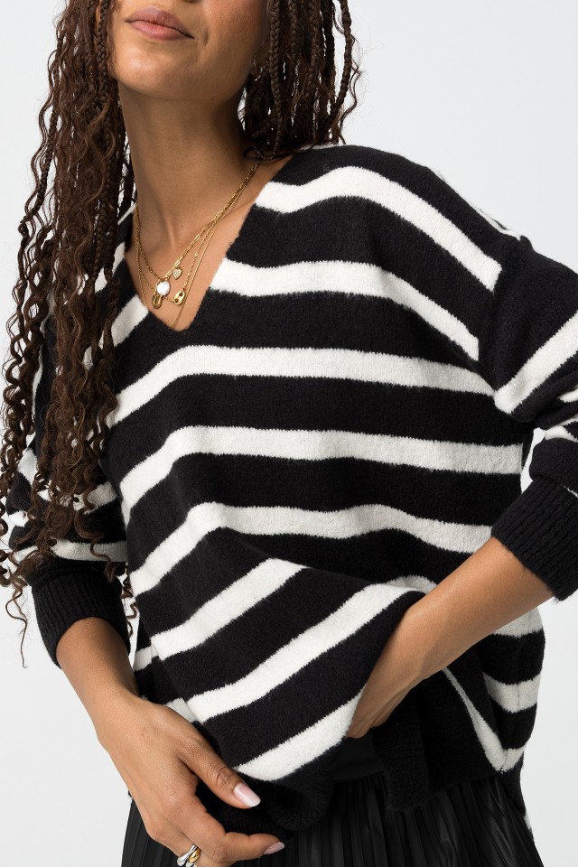 Camisola Relaxed com Decote V