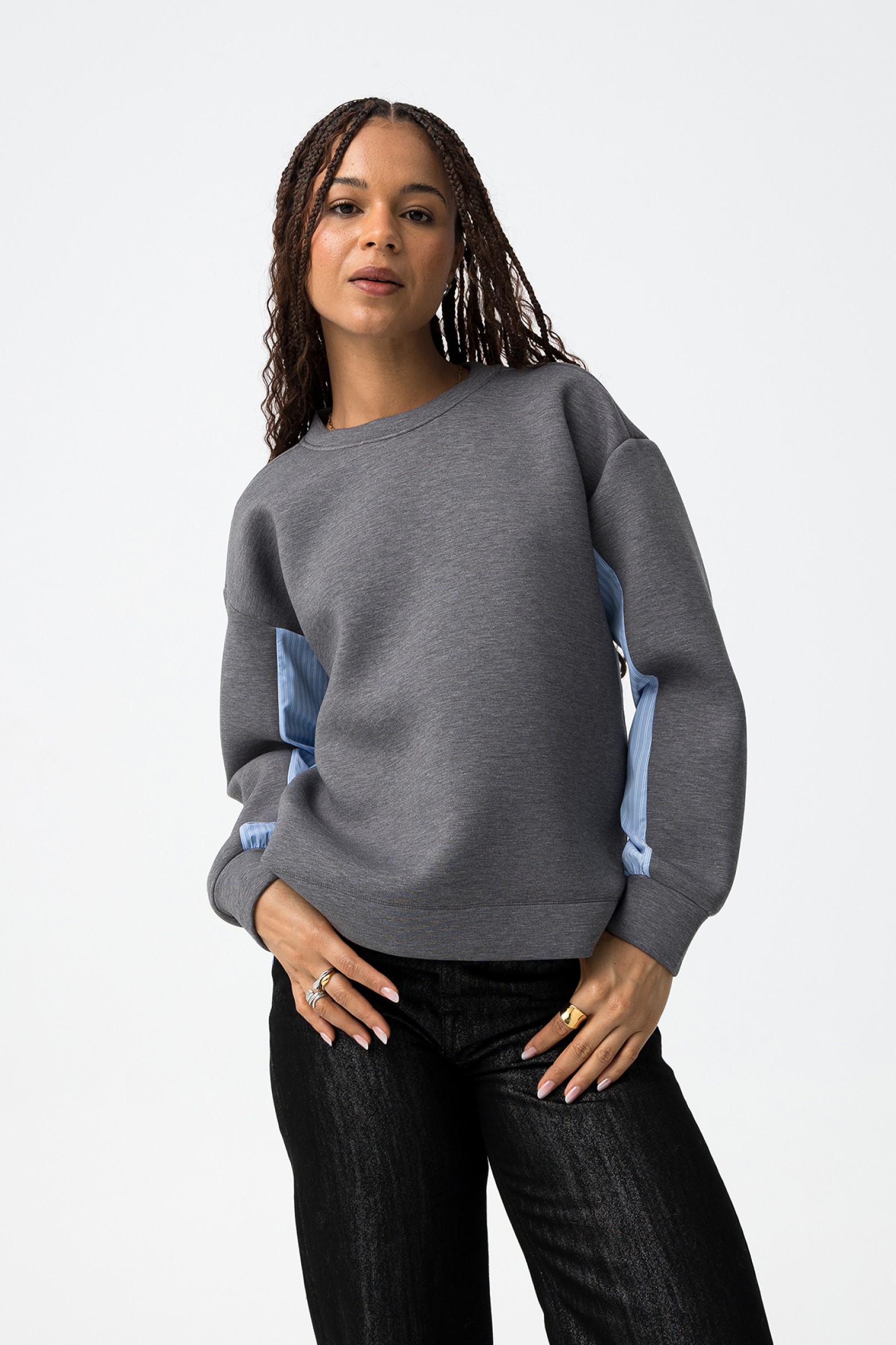 Sweatshirt Cinza com Detalhes