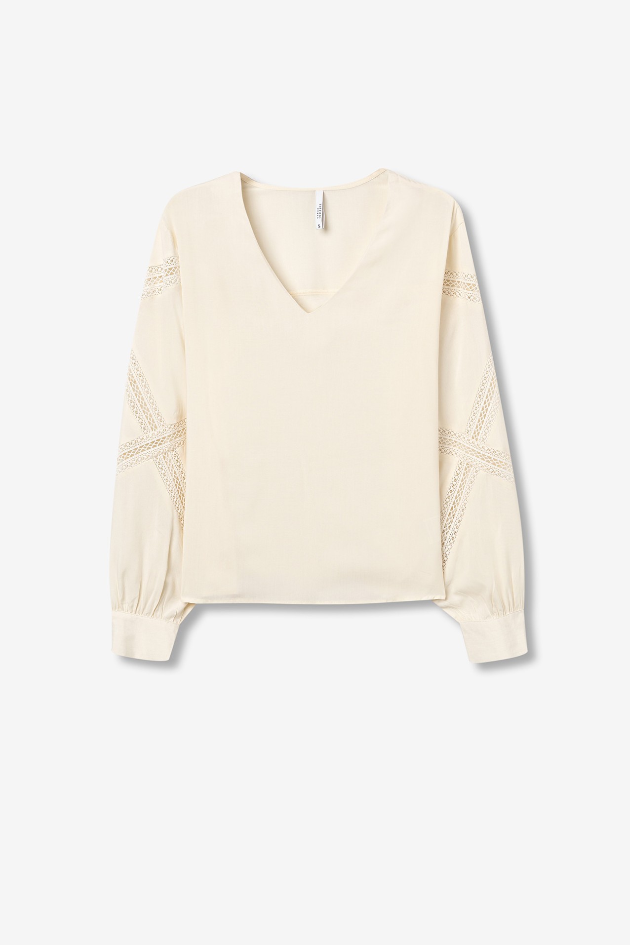 Blusa con detalles de encaje