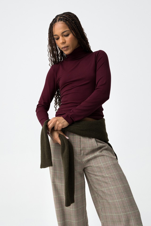 Camiseta ajustada burdeos