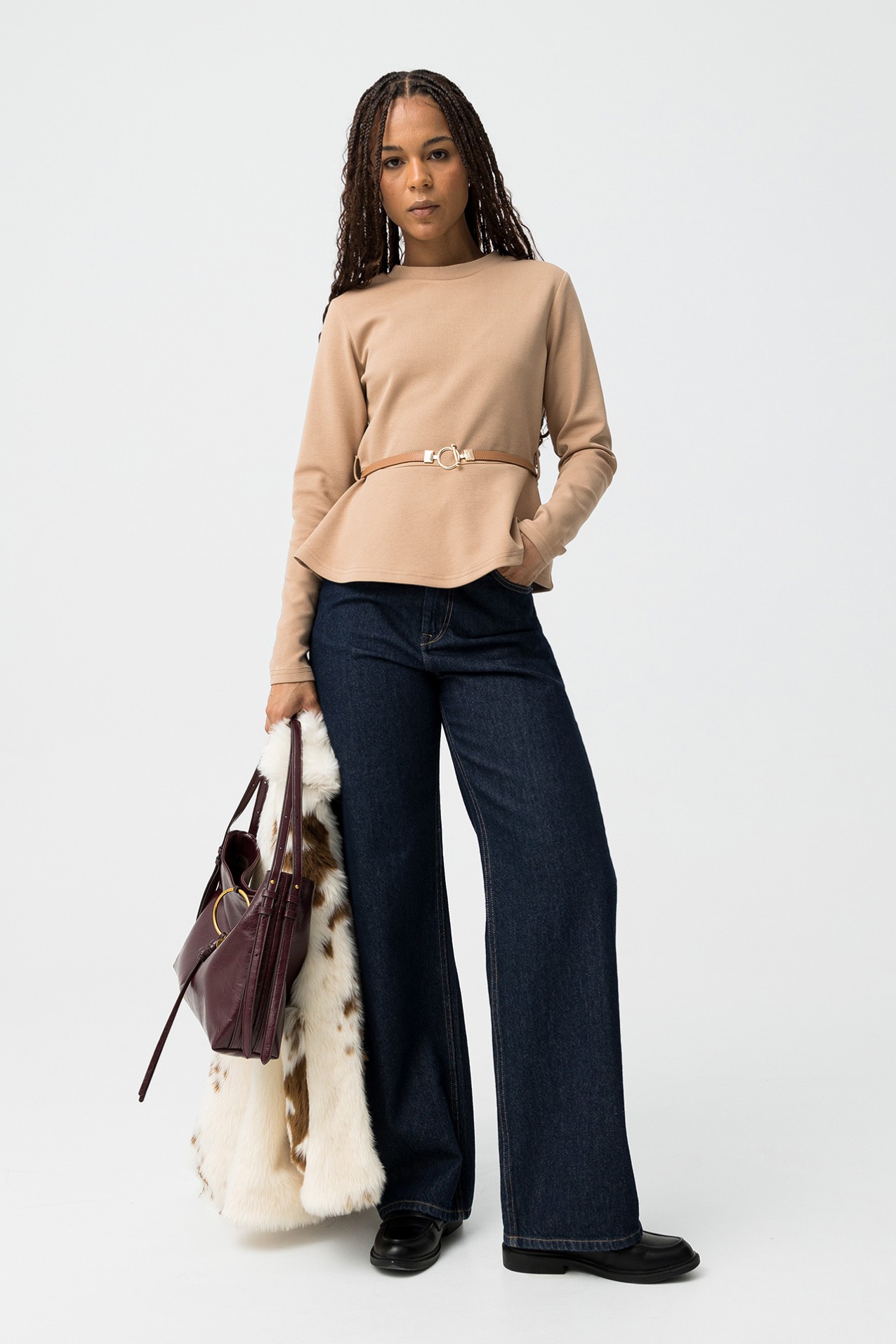 Camiseta Beige con Cinturn