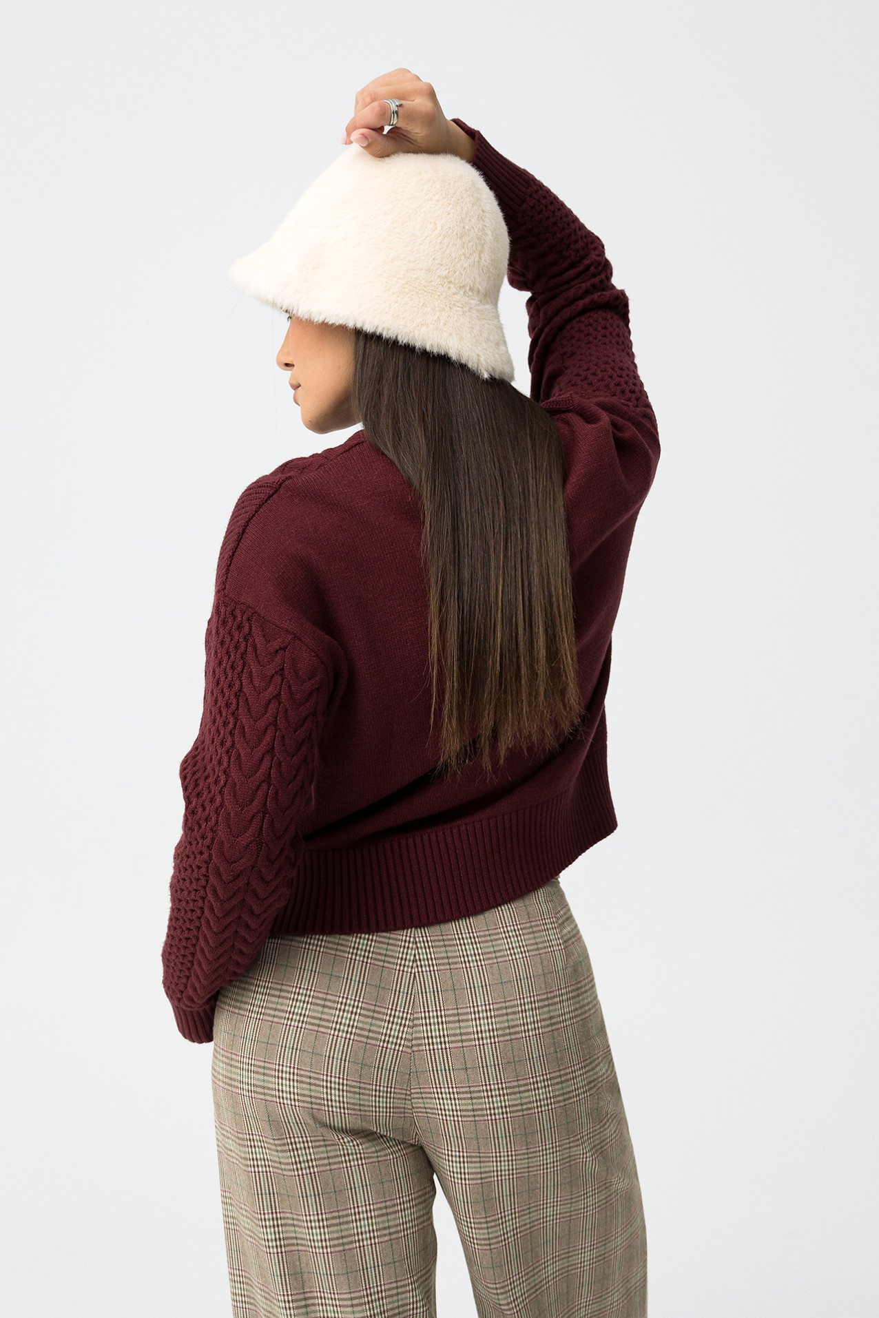 Camisola tricotada burdeos