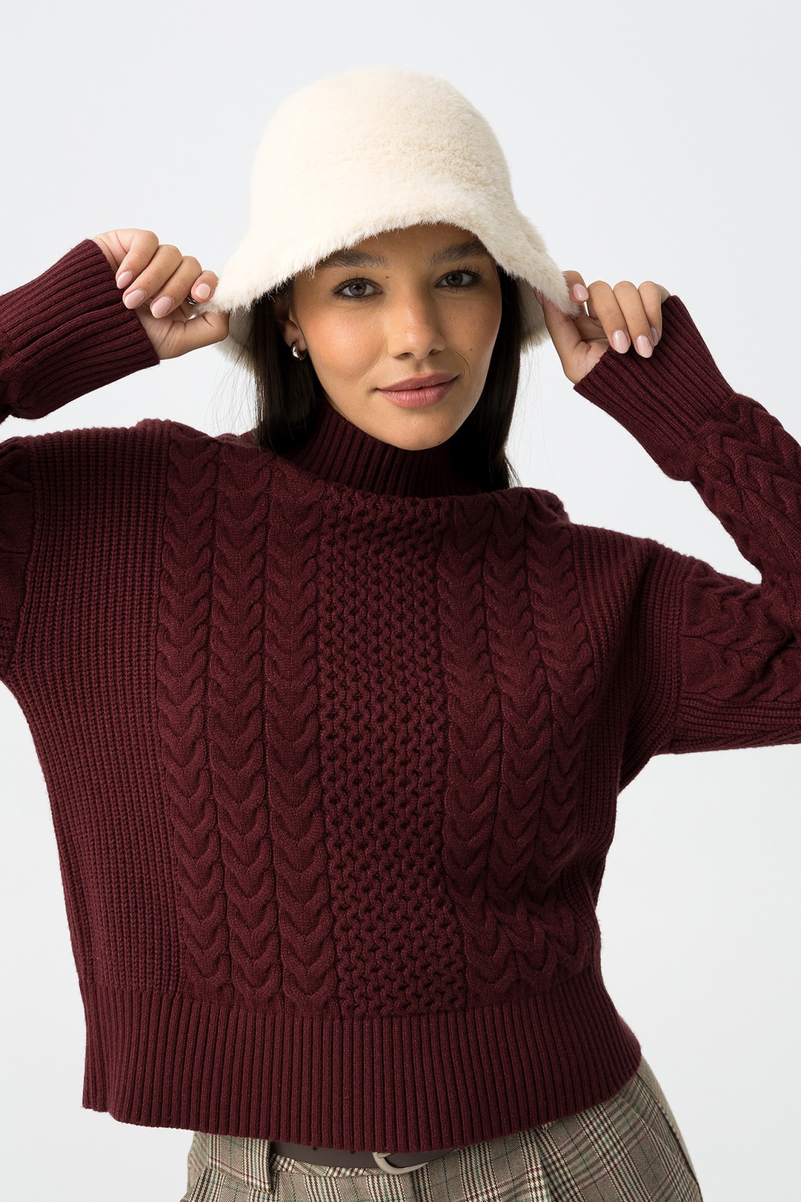 Camisola tricotada burdeos