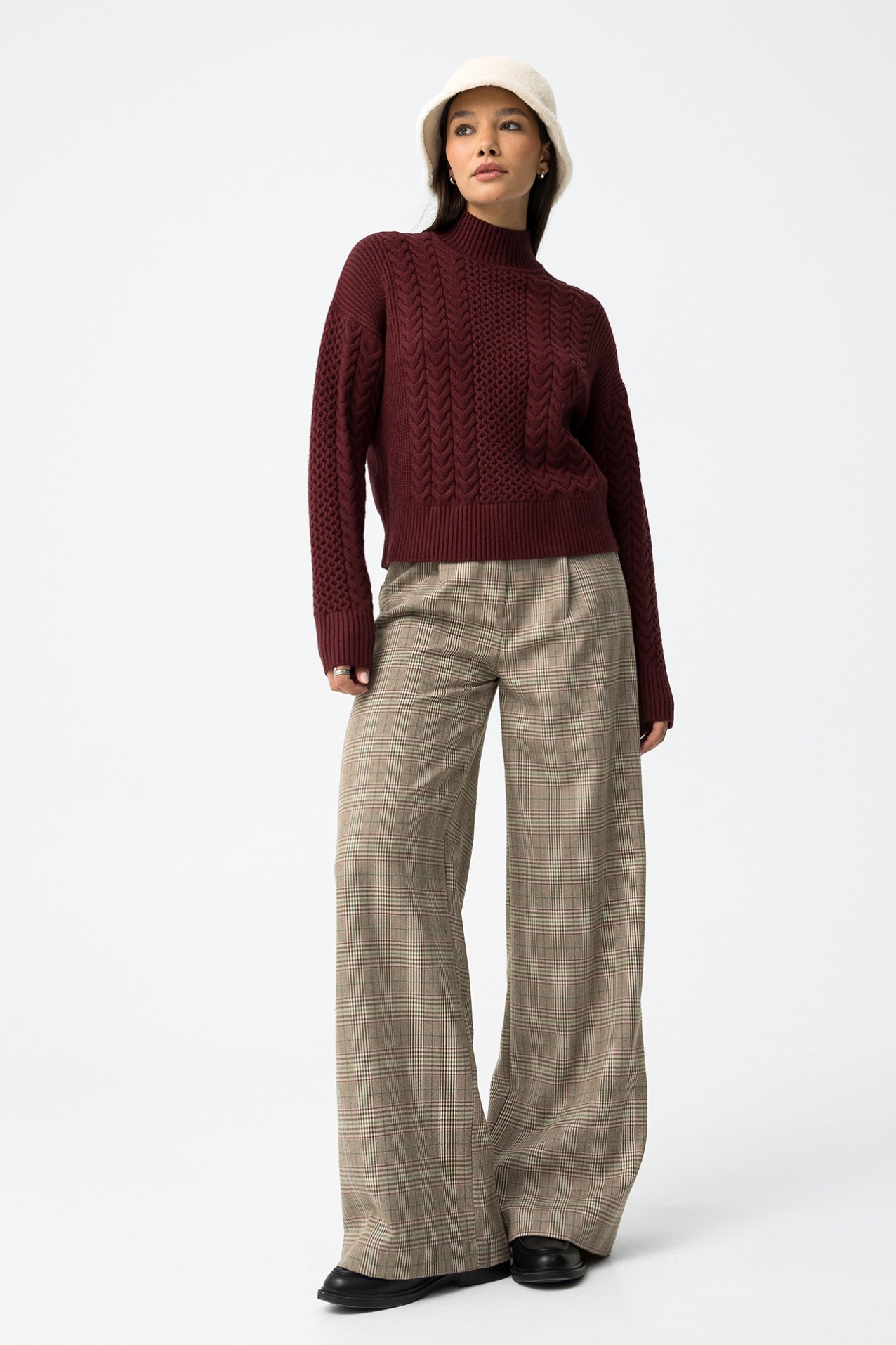 Camisola tricotada burdeos