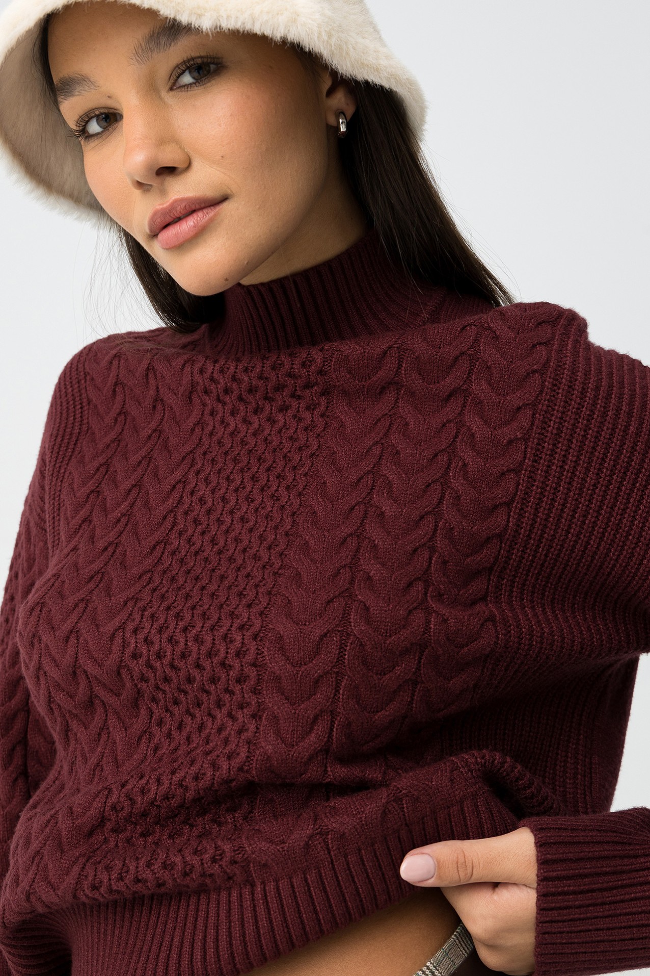 Camisola tricotada burdeos