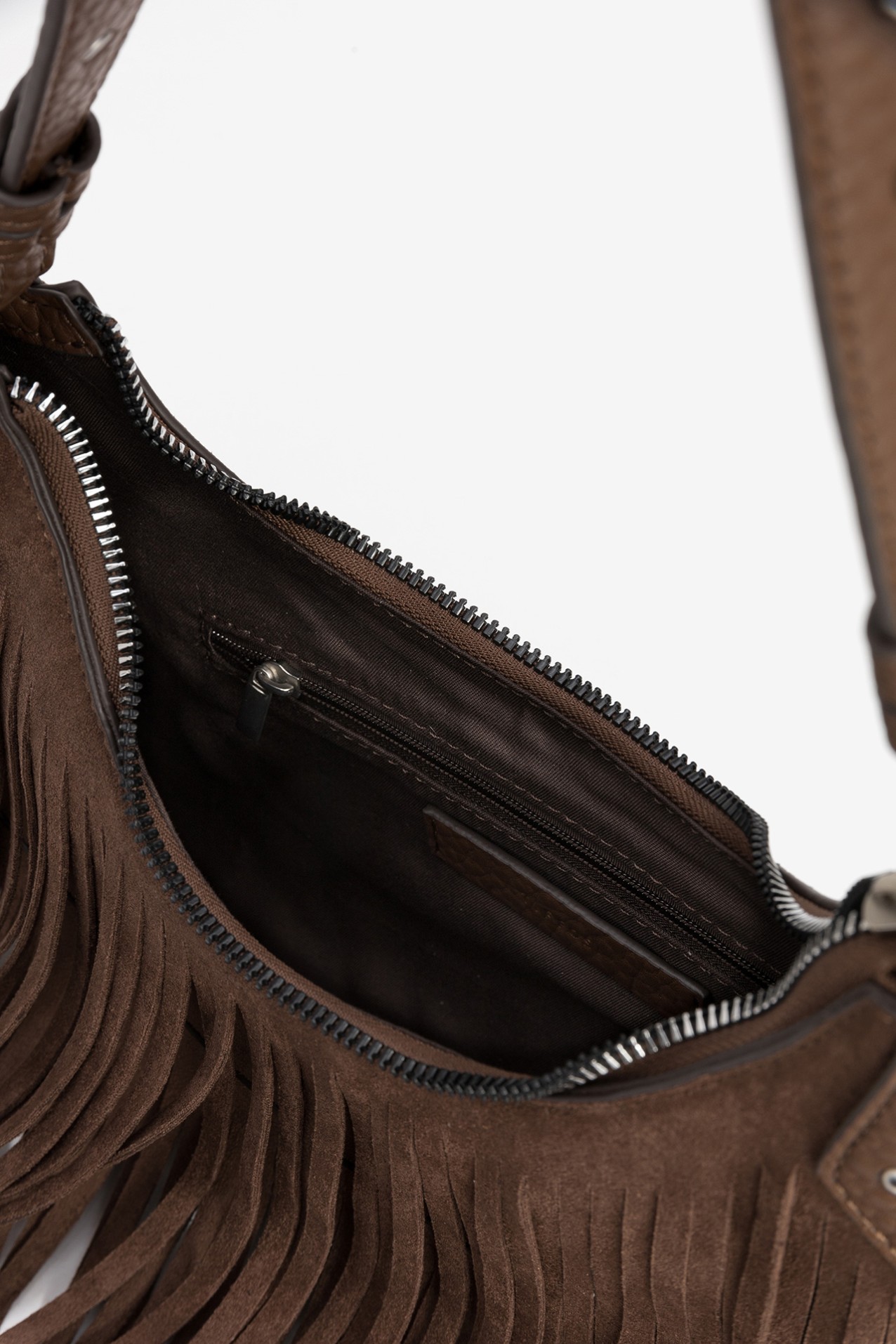 Bolso marrn con flecos