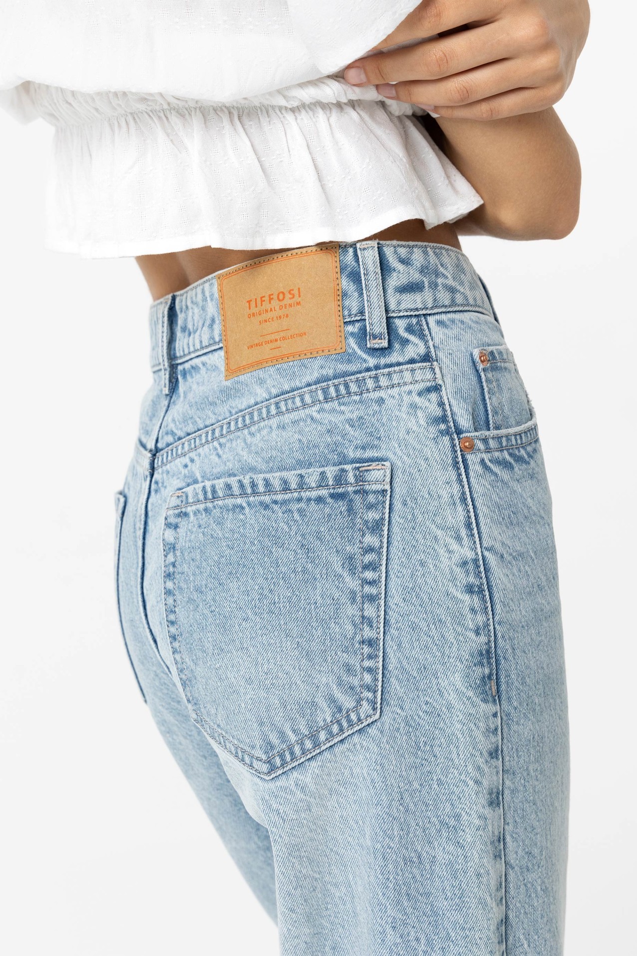 Tapered Fit Mom Jeans