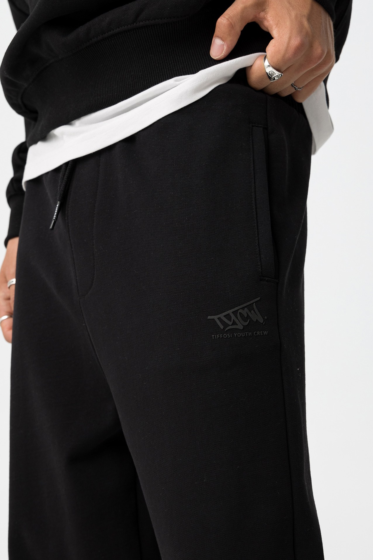 Calas Relaxed Fit Preto