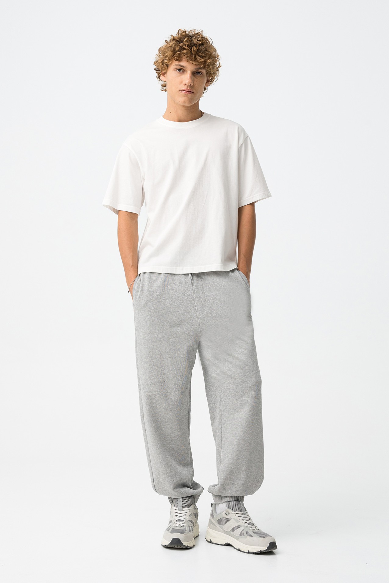 Calas Relaxed Fit Cinza