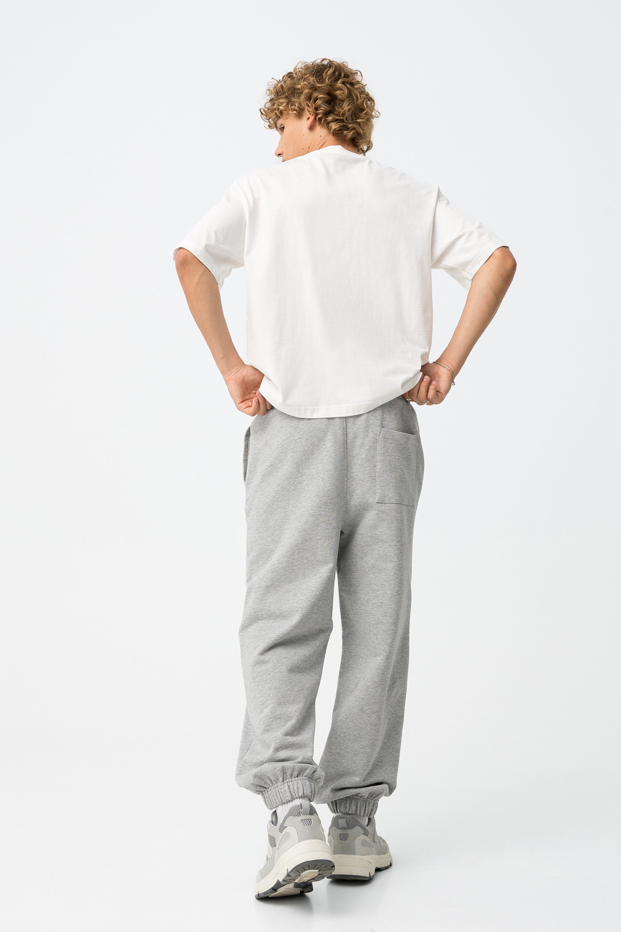 Calas Relaxed Fit Cinza