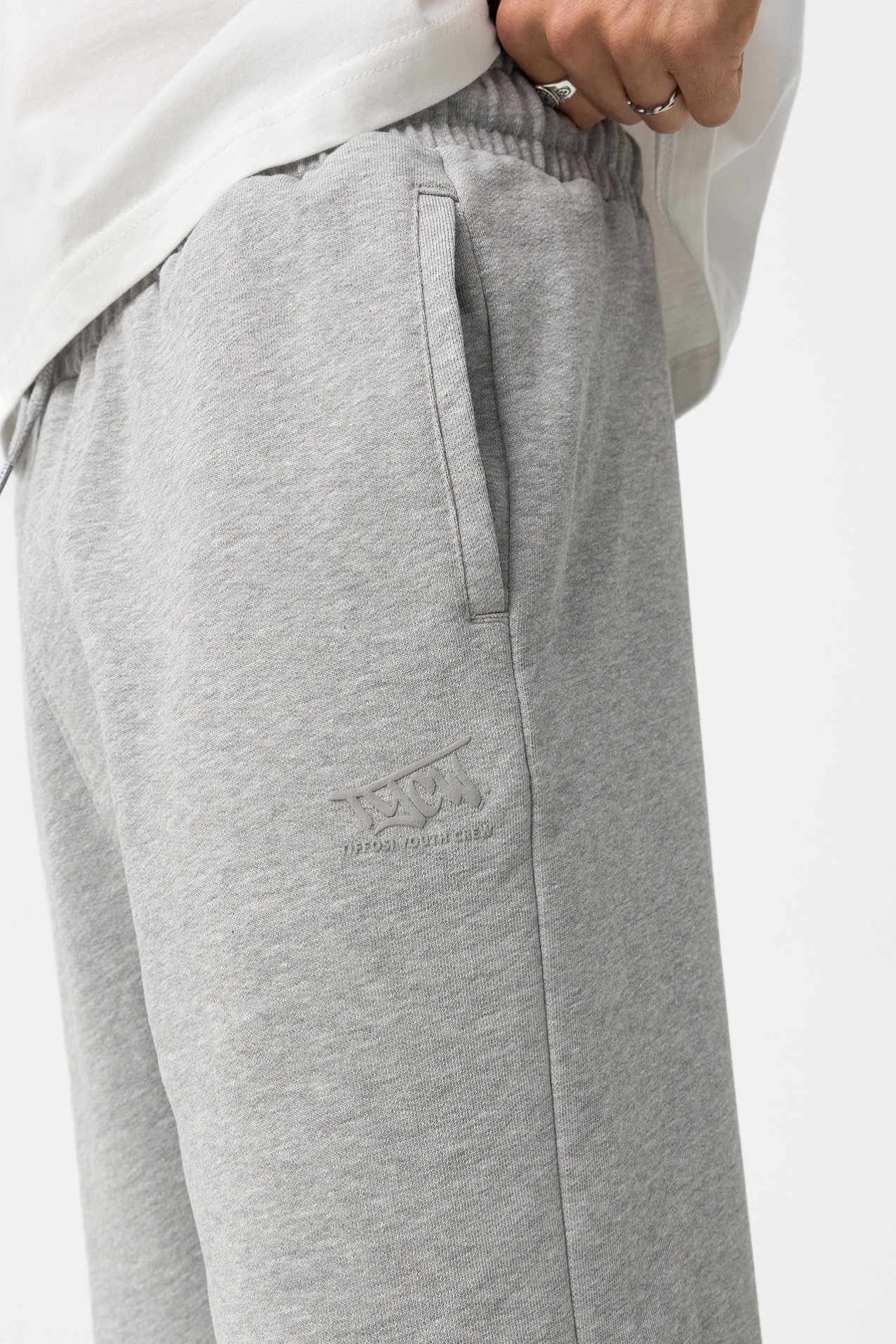 Calas Relaxed Fit Cinza