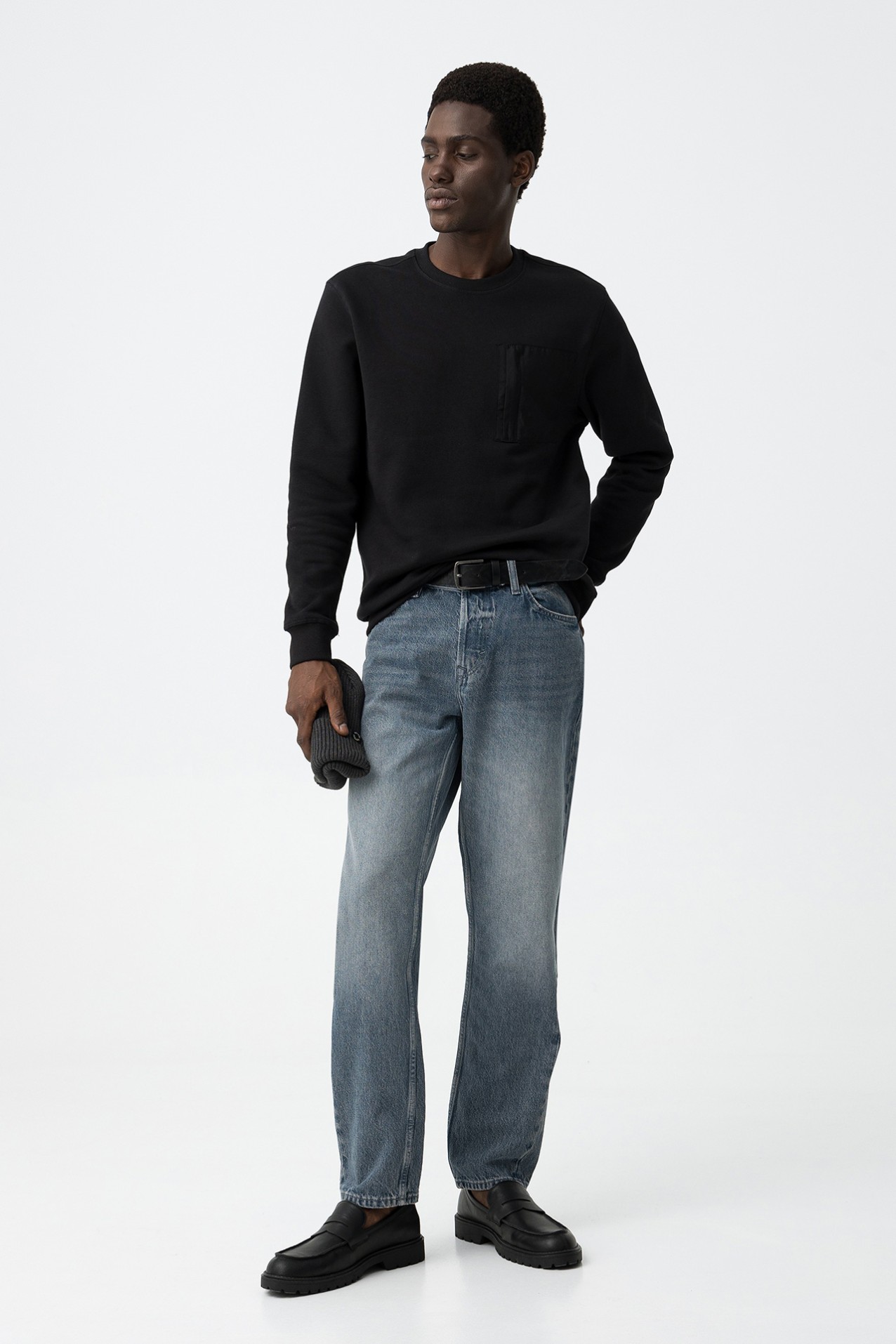 Sweatshirt com bolso de zper