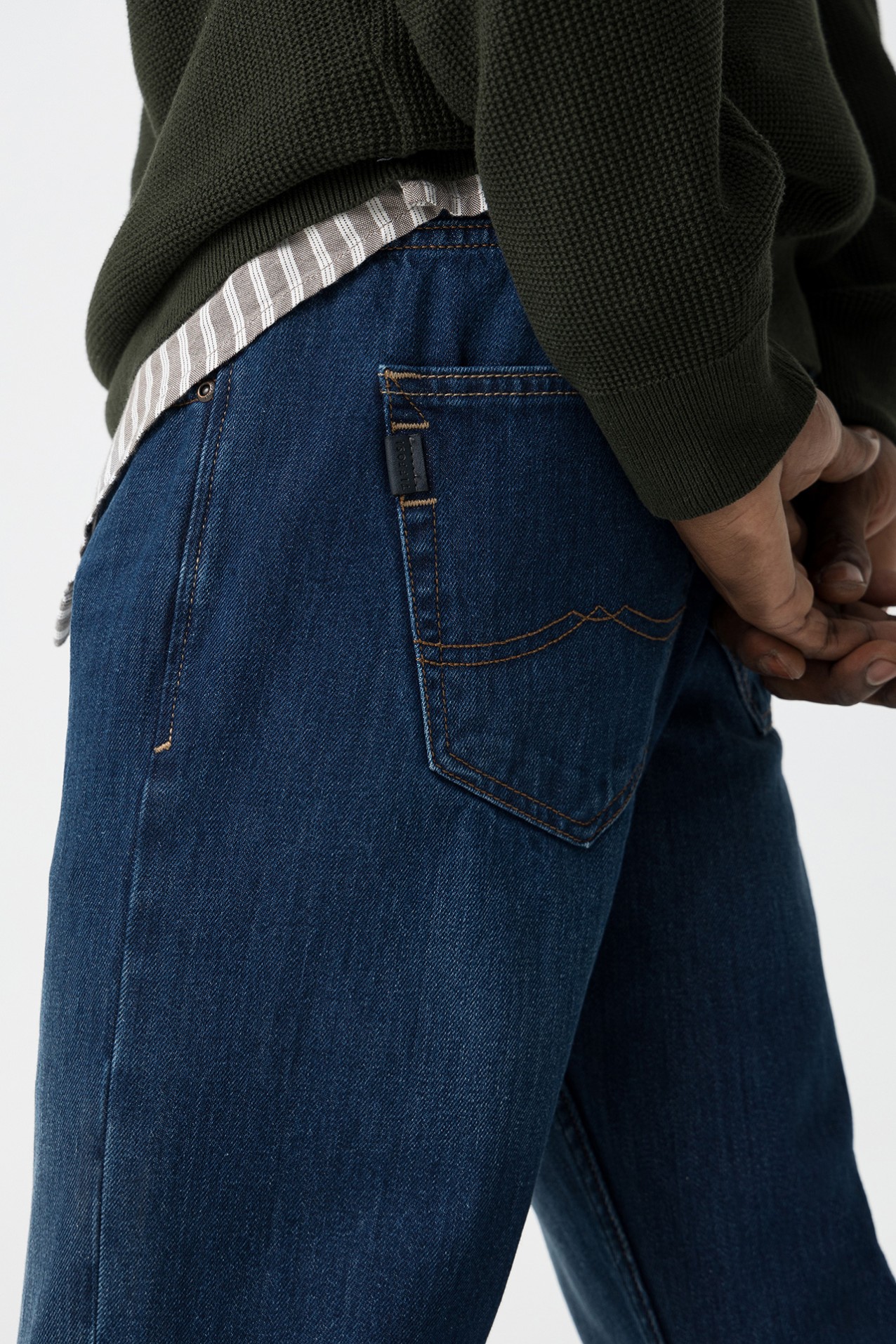 Vaqueros azul oscuro