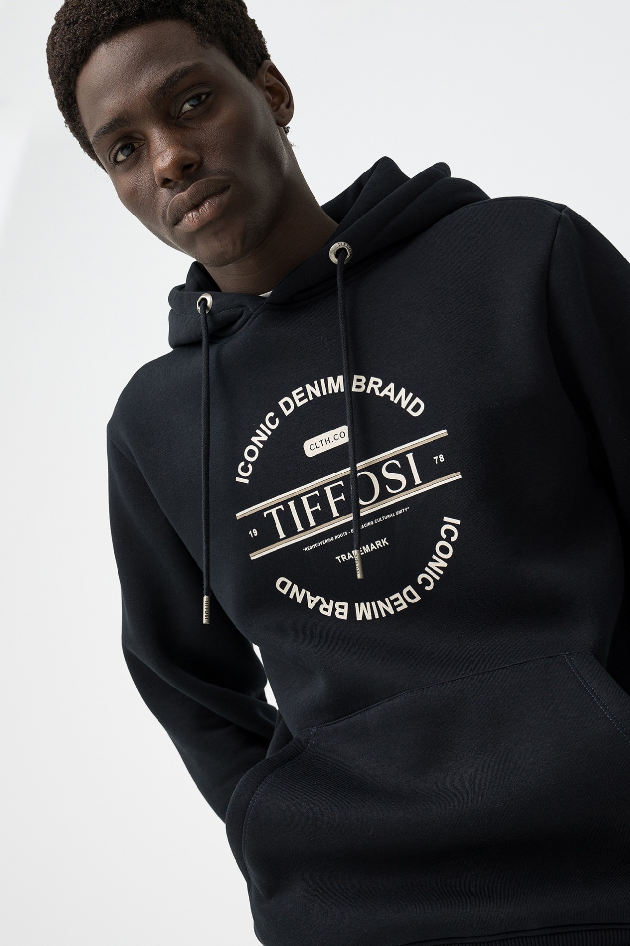 Hoodie Azul Marinho Escuro